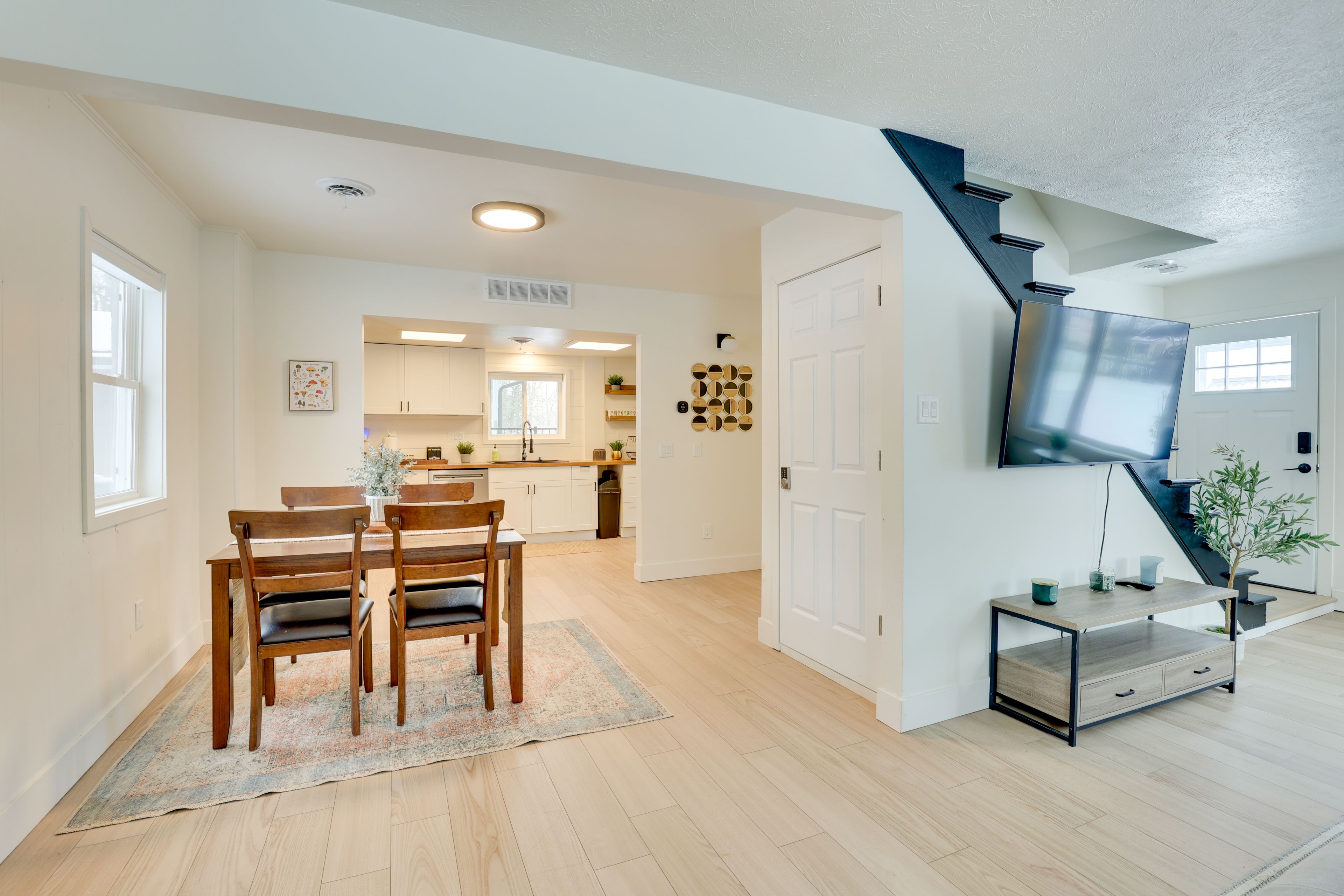 Dining Room | 1st Floor | Dishware/Flatware