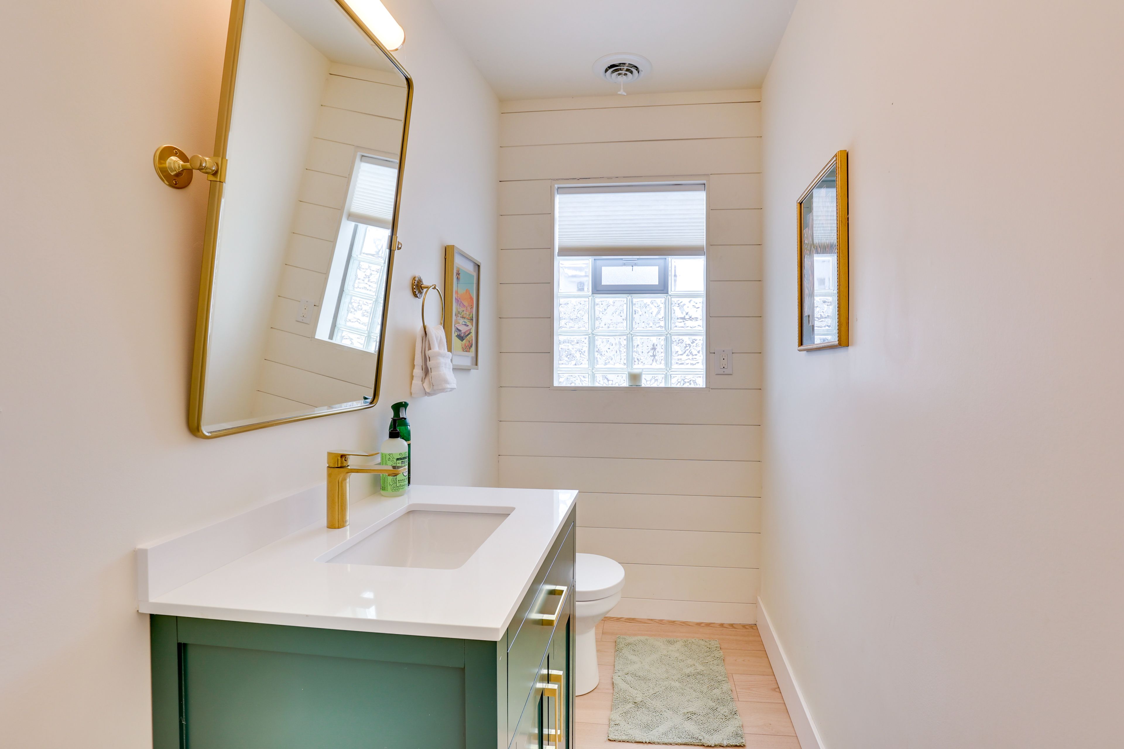 Half Bathroom | 1st Floor