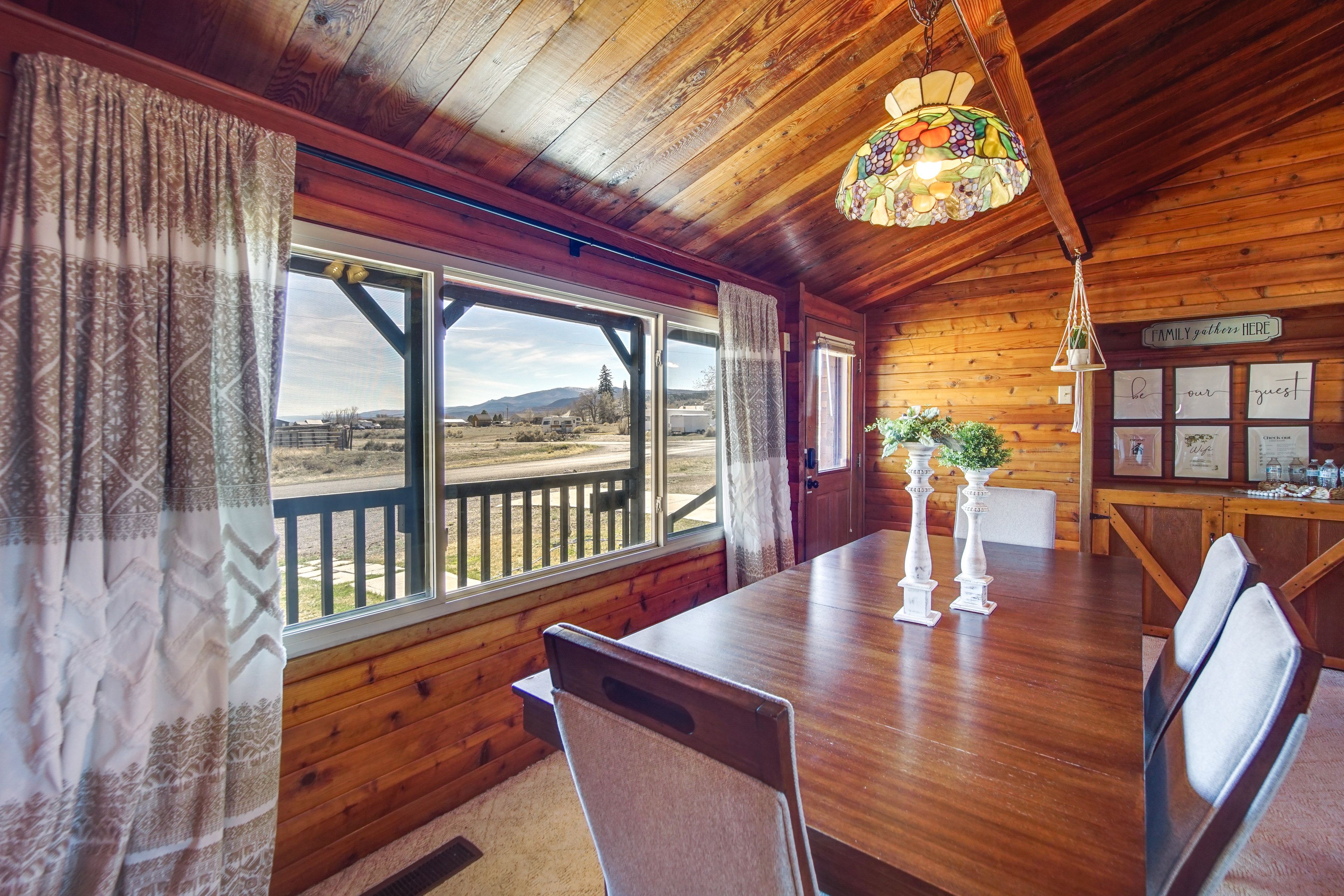 Dining Area | Dishware/Flatware Provided | Main Level
