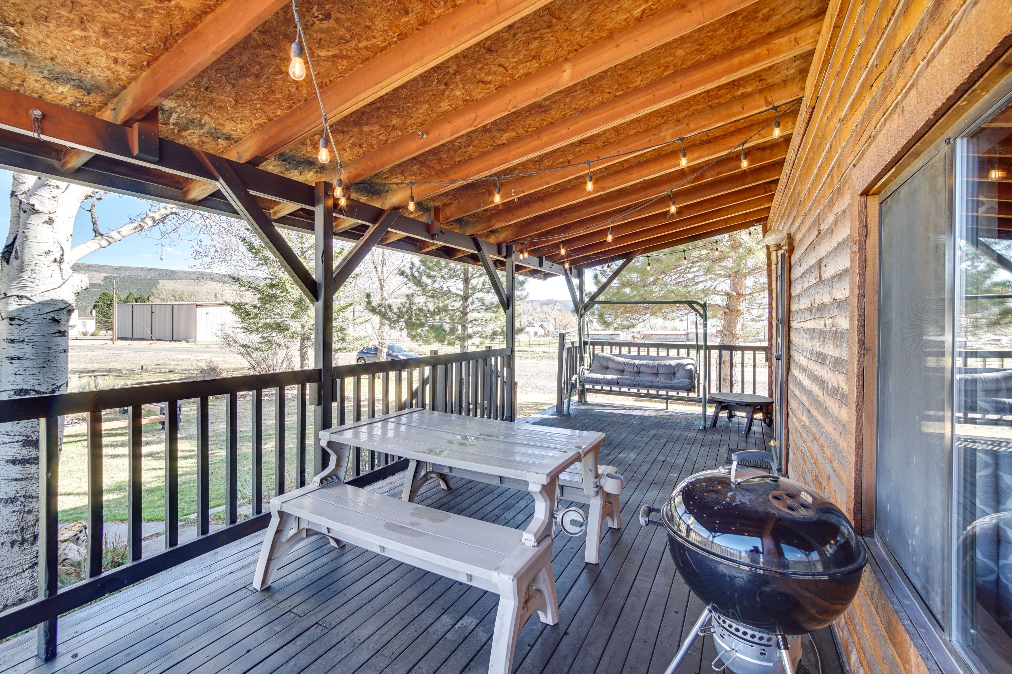 Covered Deck | Gas Grill | Mountain Views
