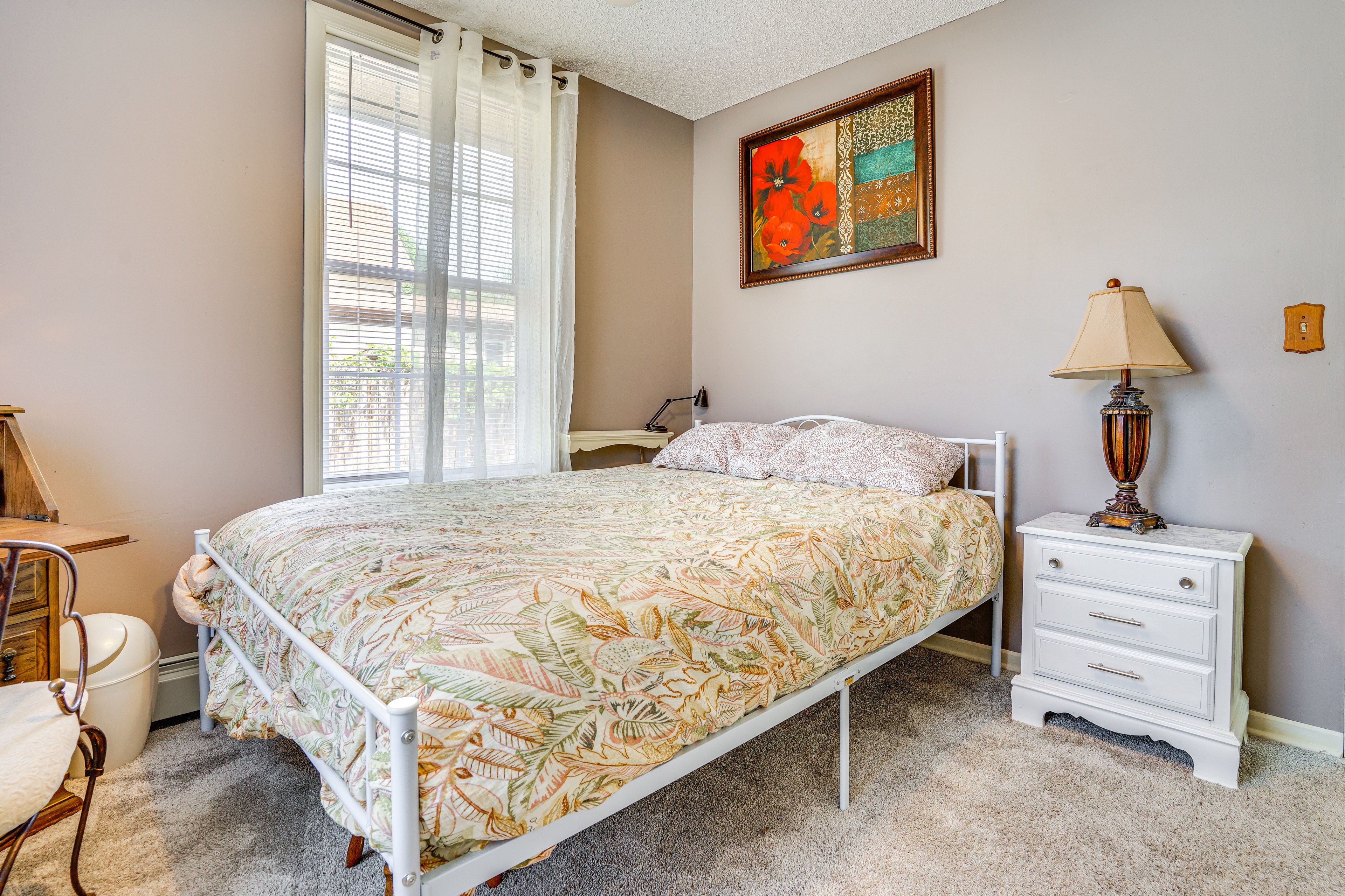 Bedroom 1 | Queen Bed | Linens Provided | Main Level