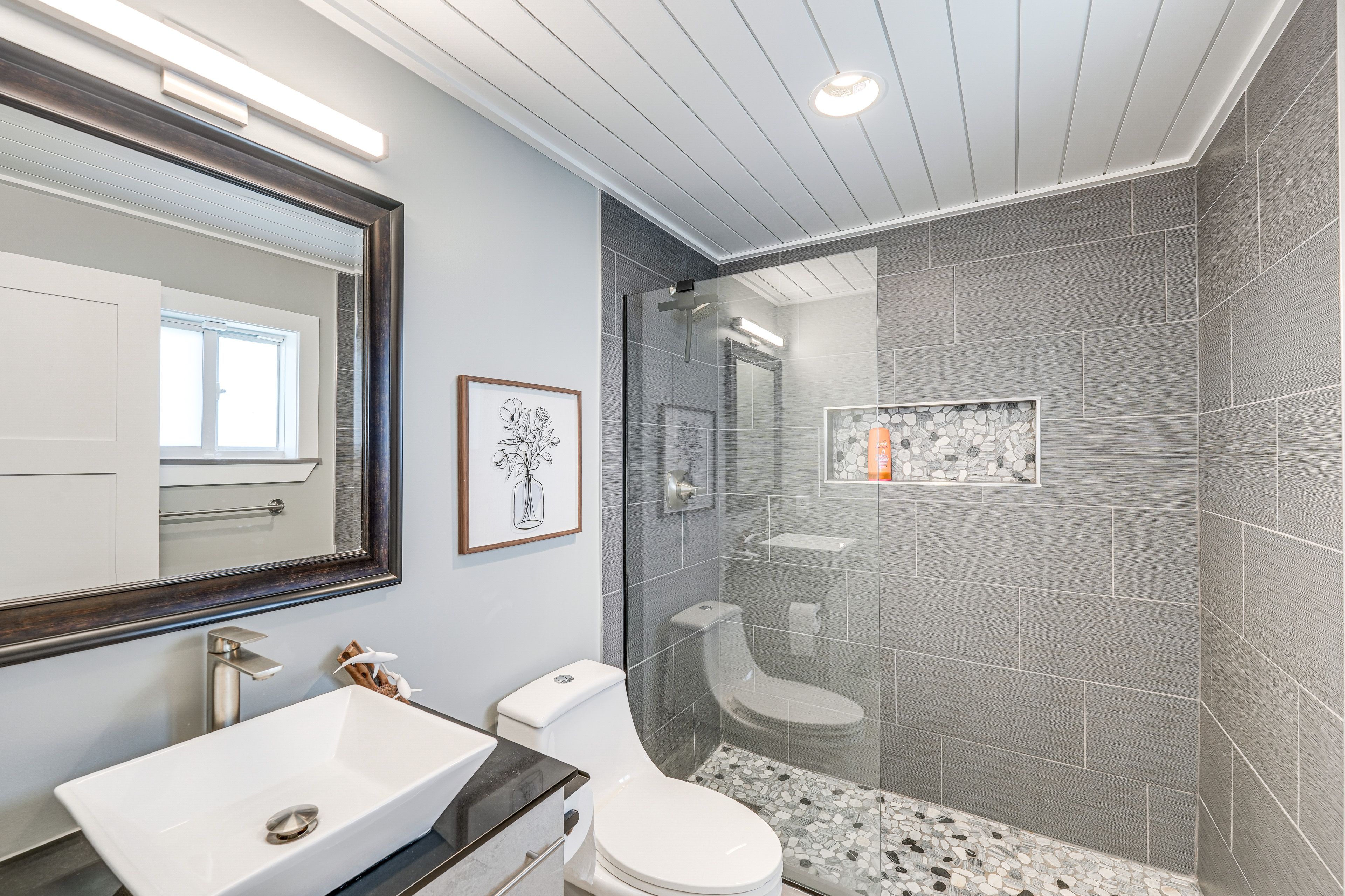En-Suite Bathroom