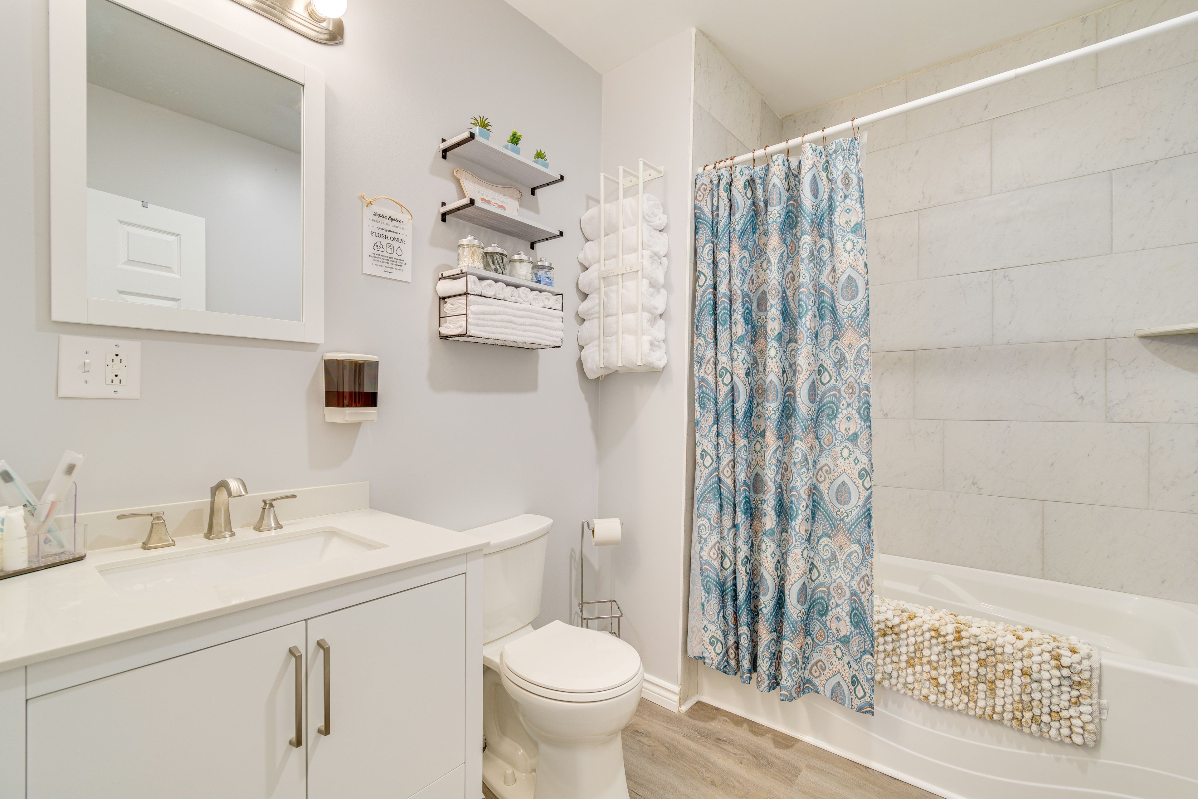 Full Bathroom