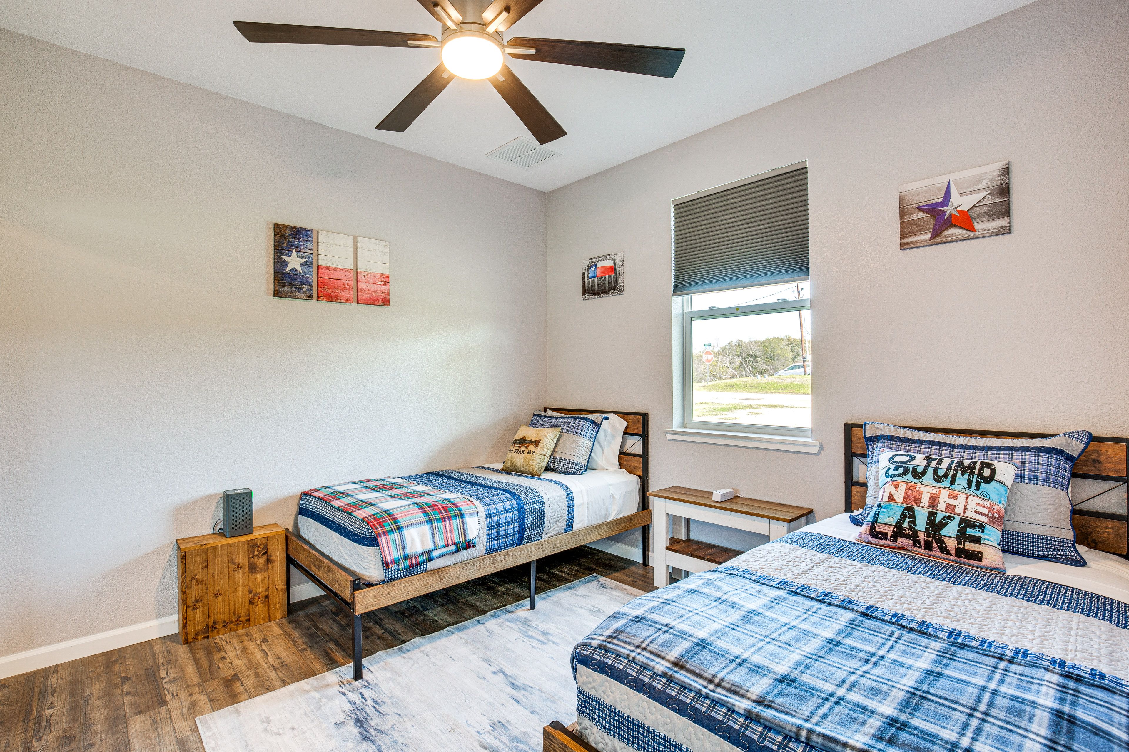 Bedroom 2 | 2 Twin Beds