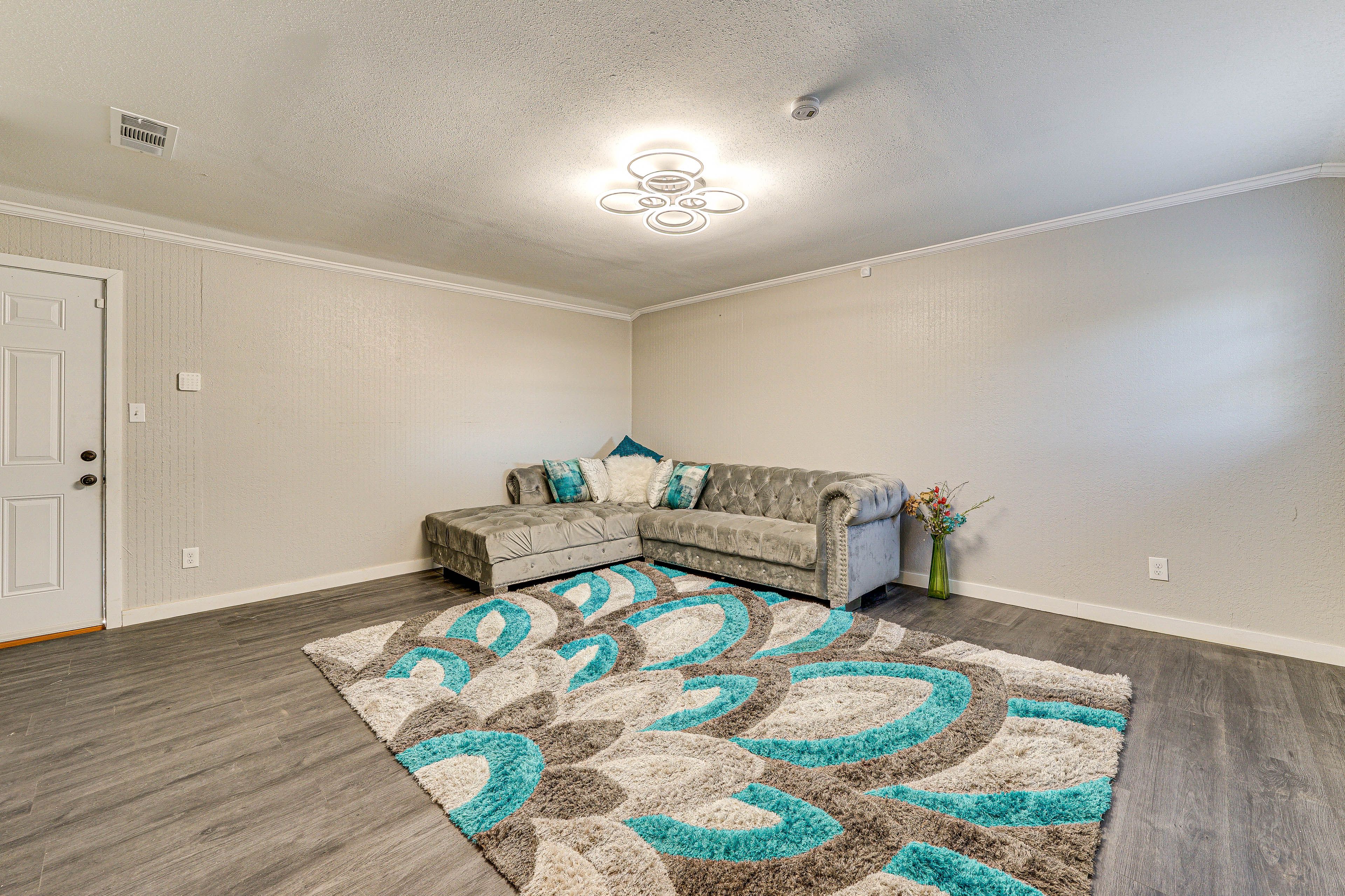 Den | 3 Steps to Enter | Air Mattresses | Smart TV