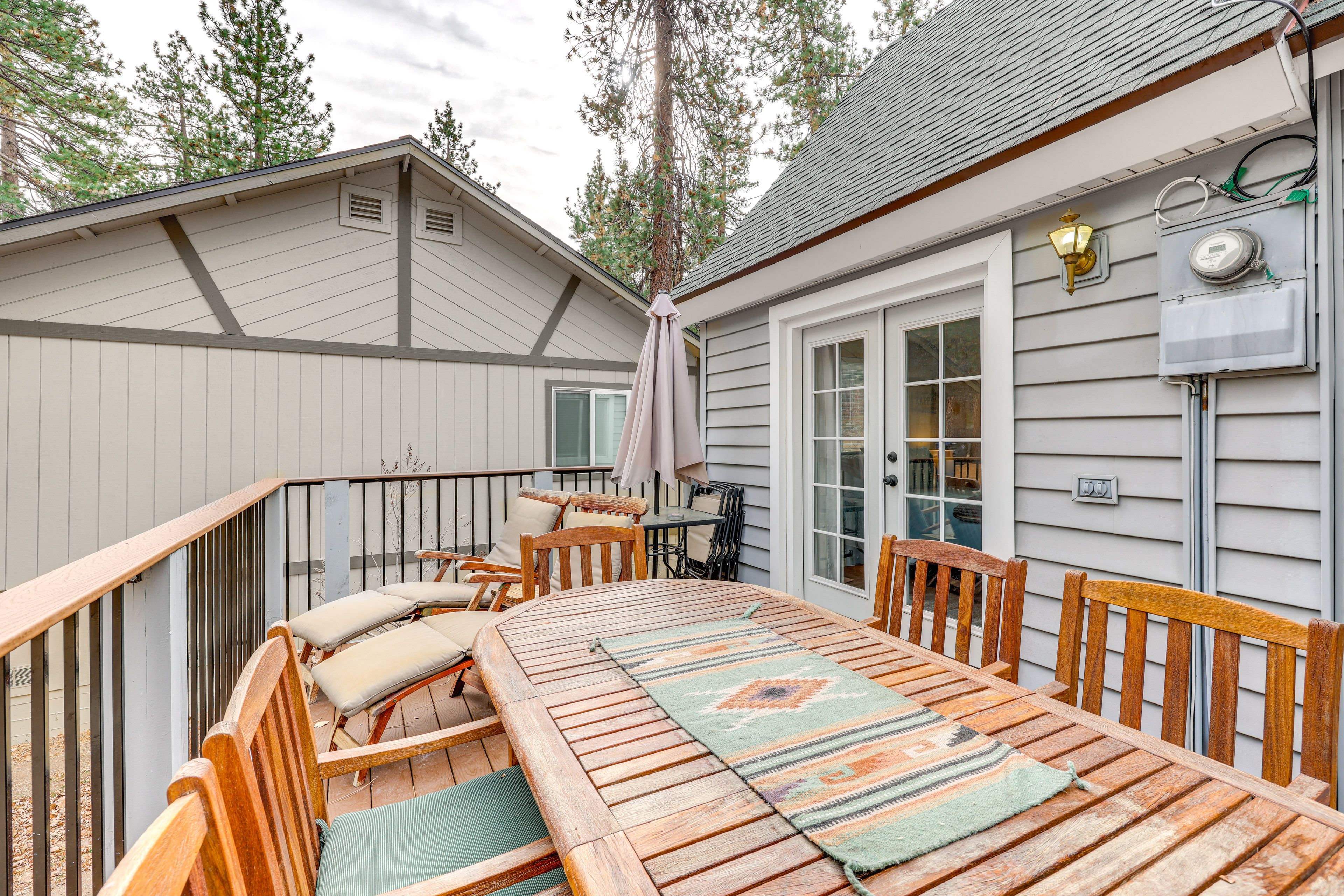 Outdoor Dining Area