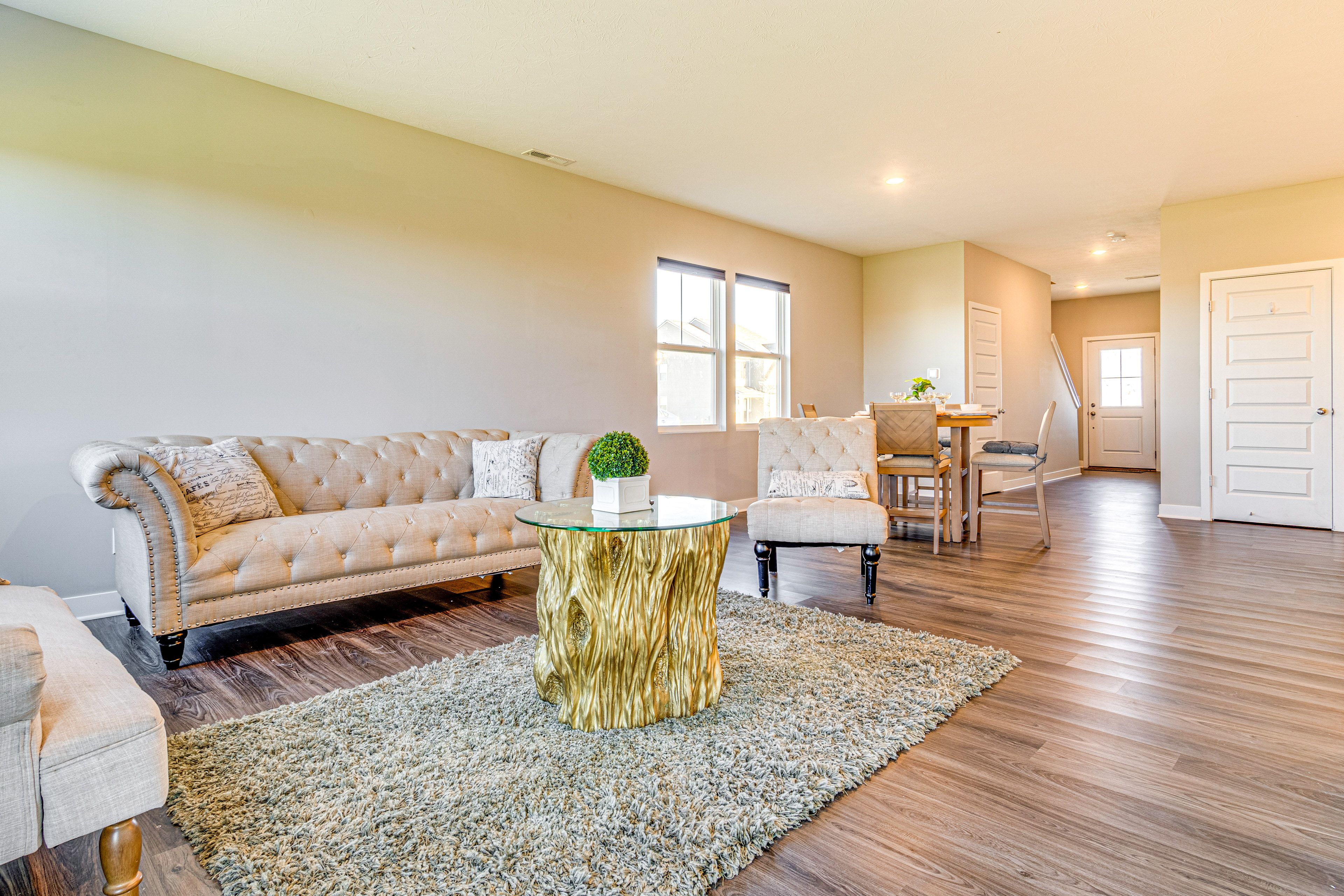 Living Room | Smart TV | 1st Floor