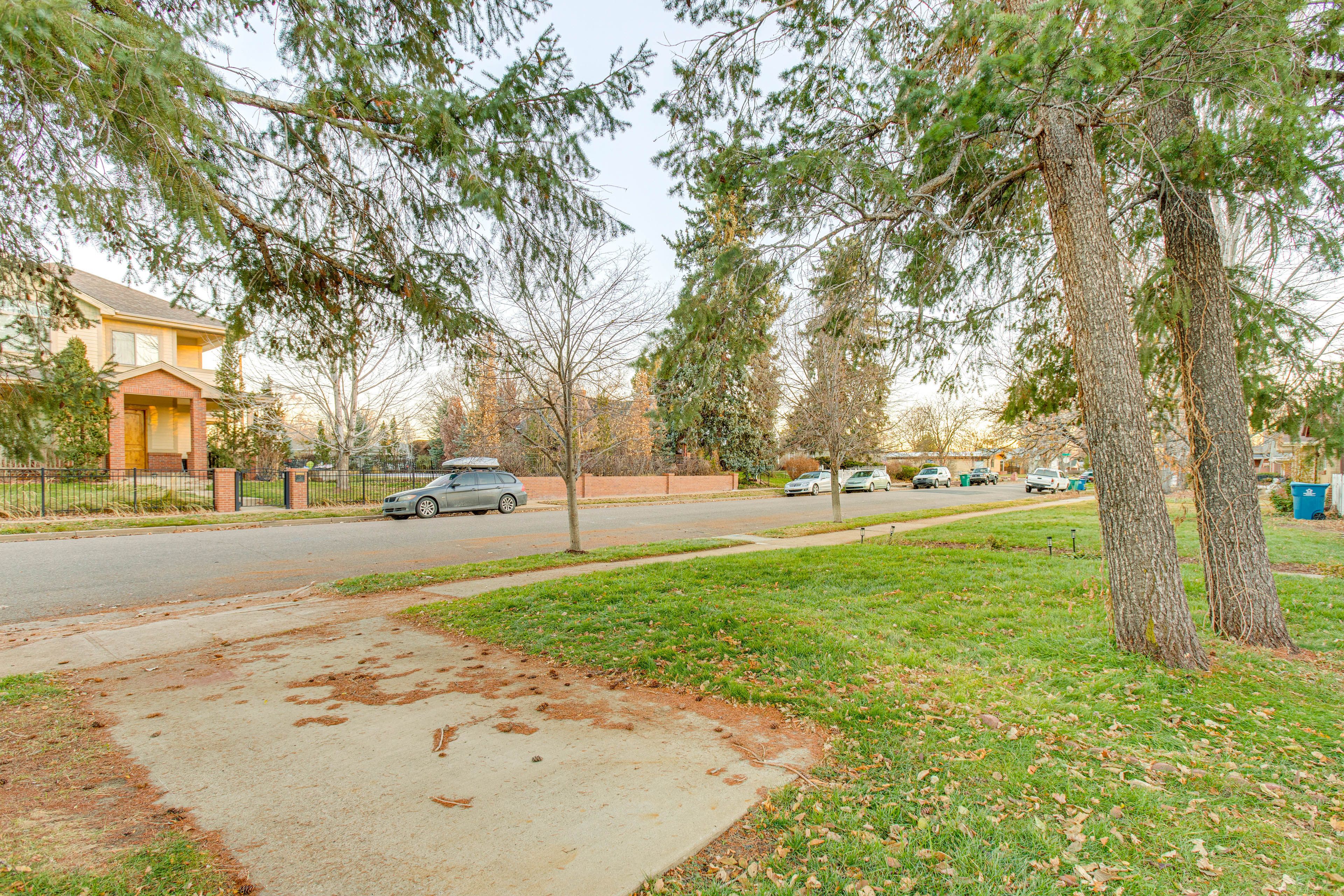 Parking | Driveway (1 Vehicle) | Free Street Parking