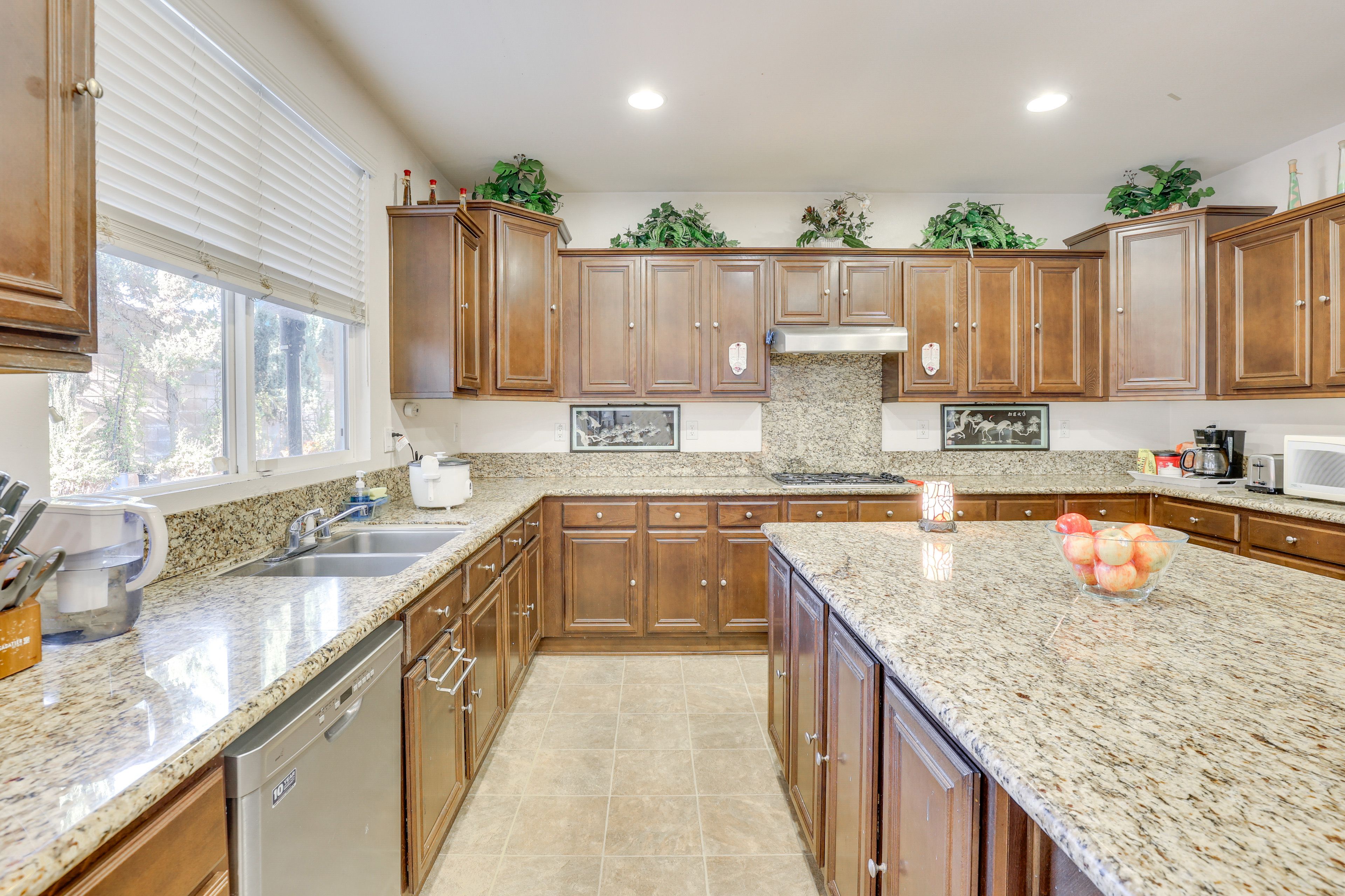 Kitchen | 1st Floor