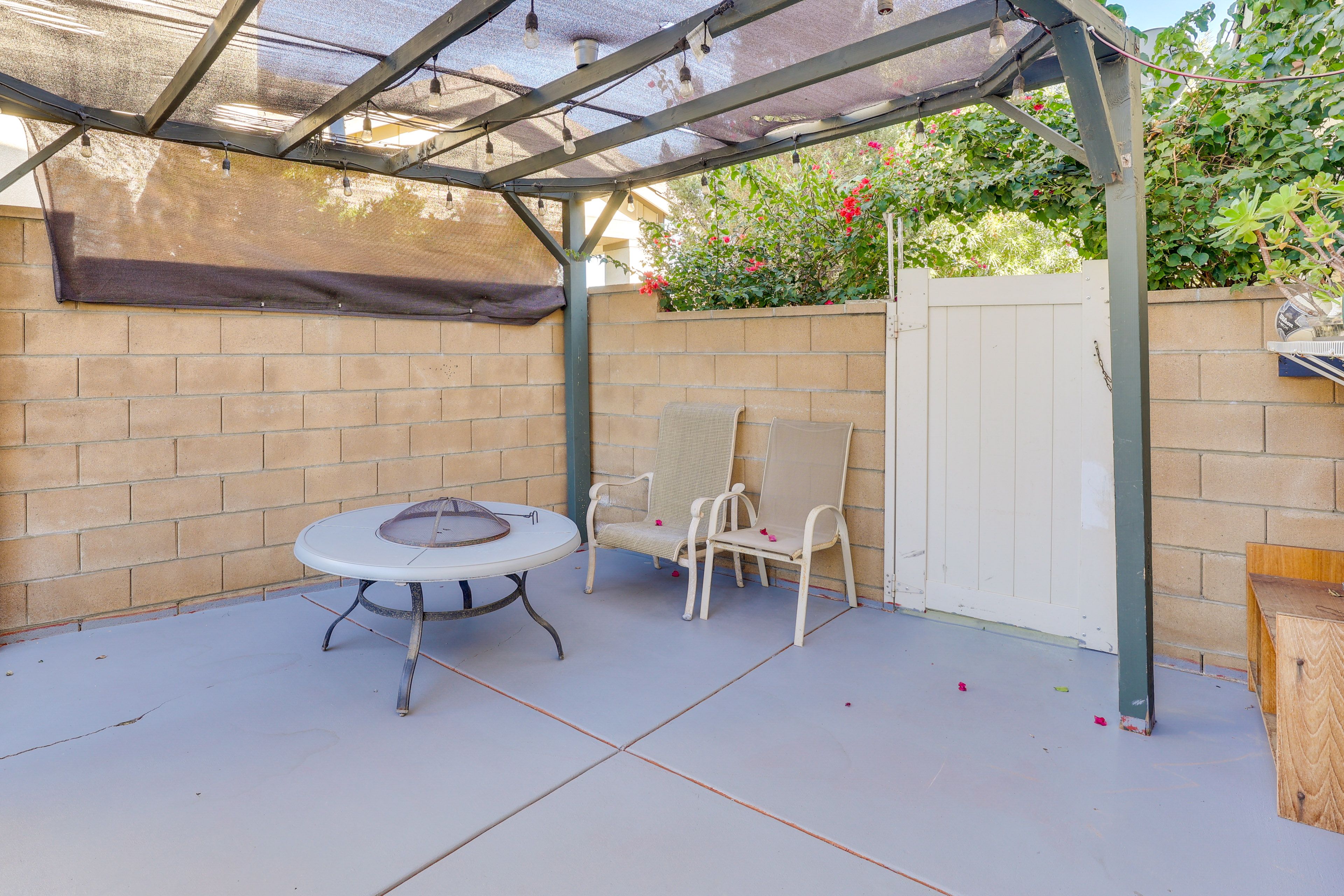Patio | Fire Pit | Seating