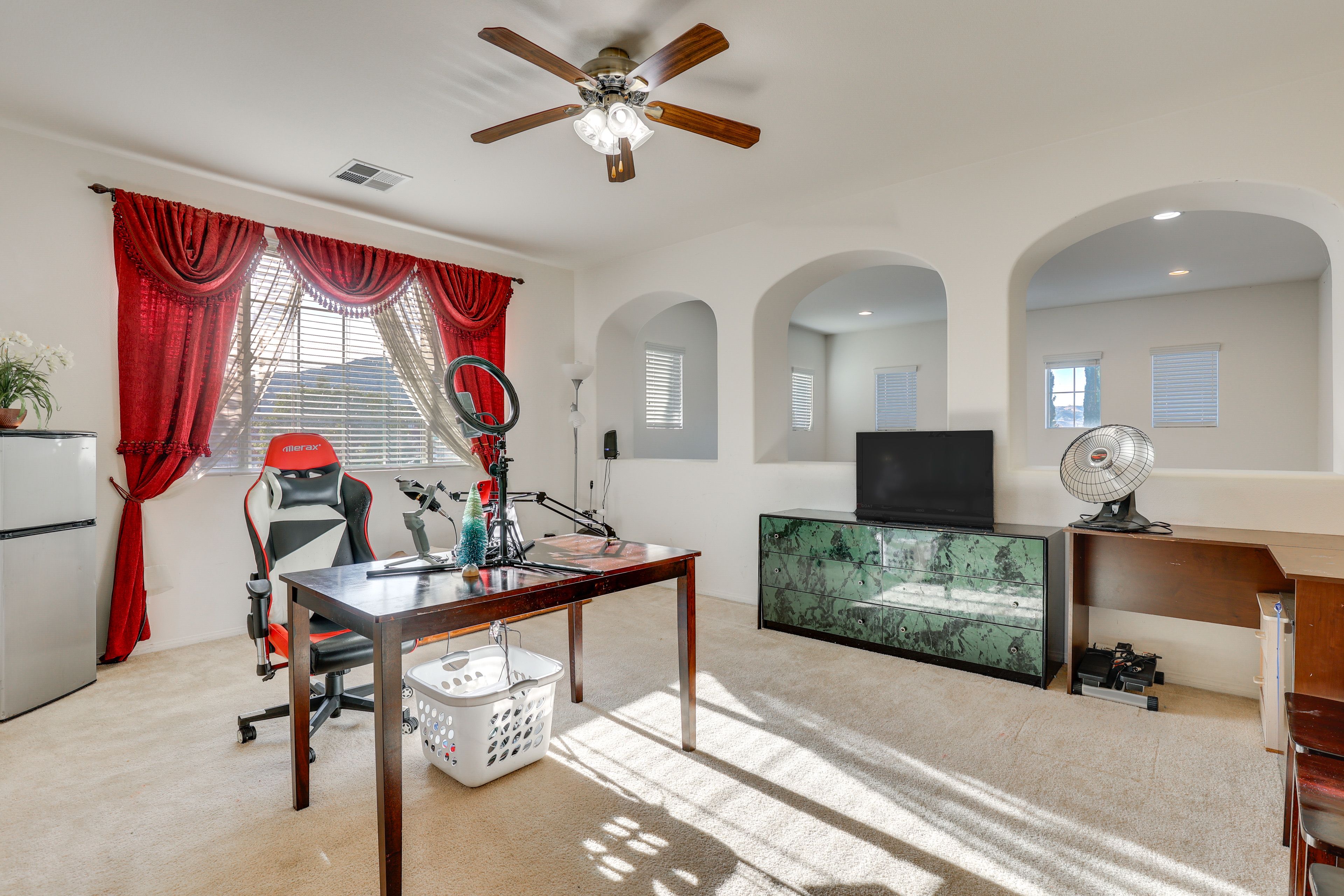 Office | 2nd Floor | Refrigerator | Laptop-Friendly Workspace | Smart TV w/ Roku
