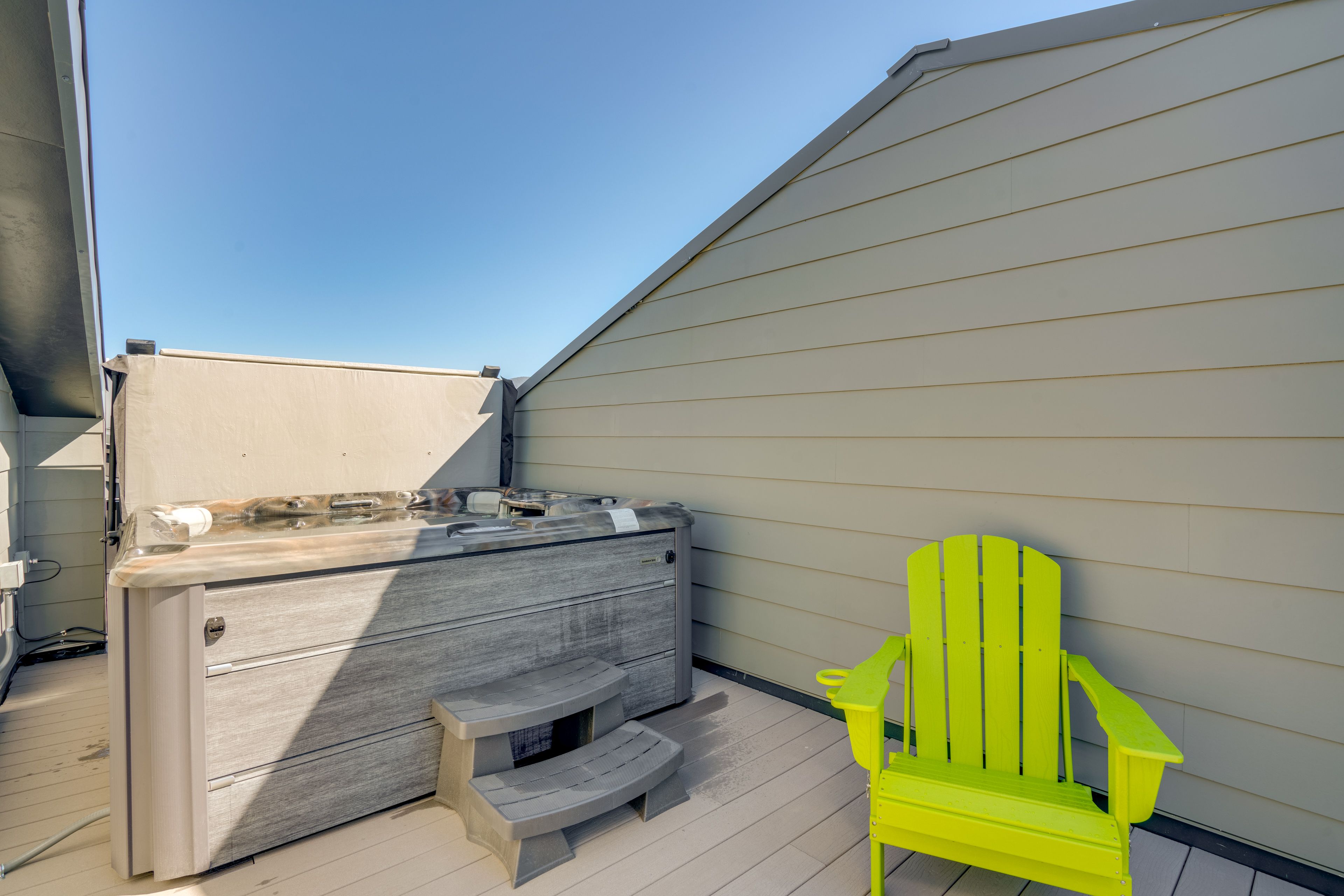 Rooftop Deck | Hot Tub
