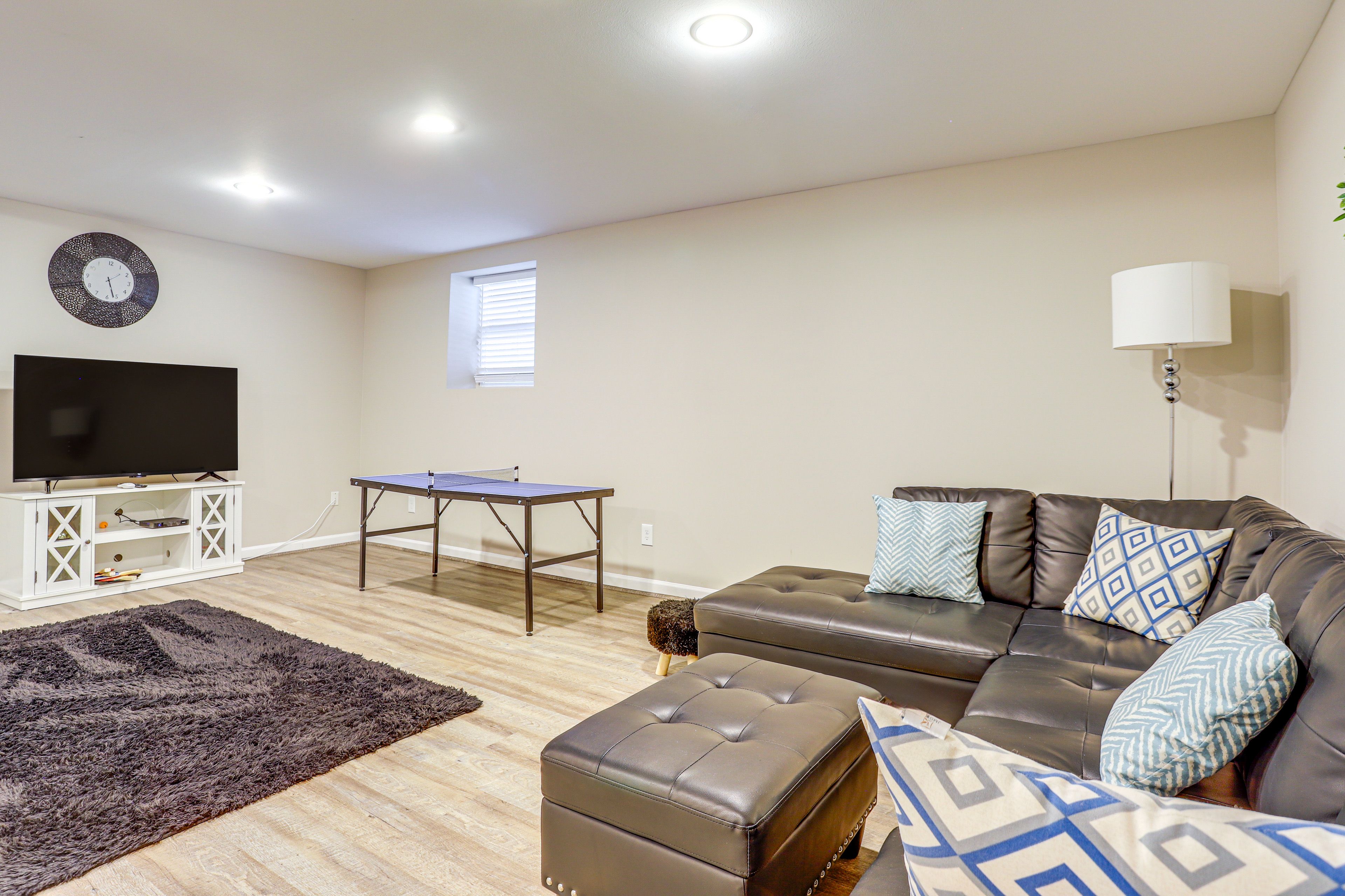 Sitting Room | Lower Level | Smart TV