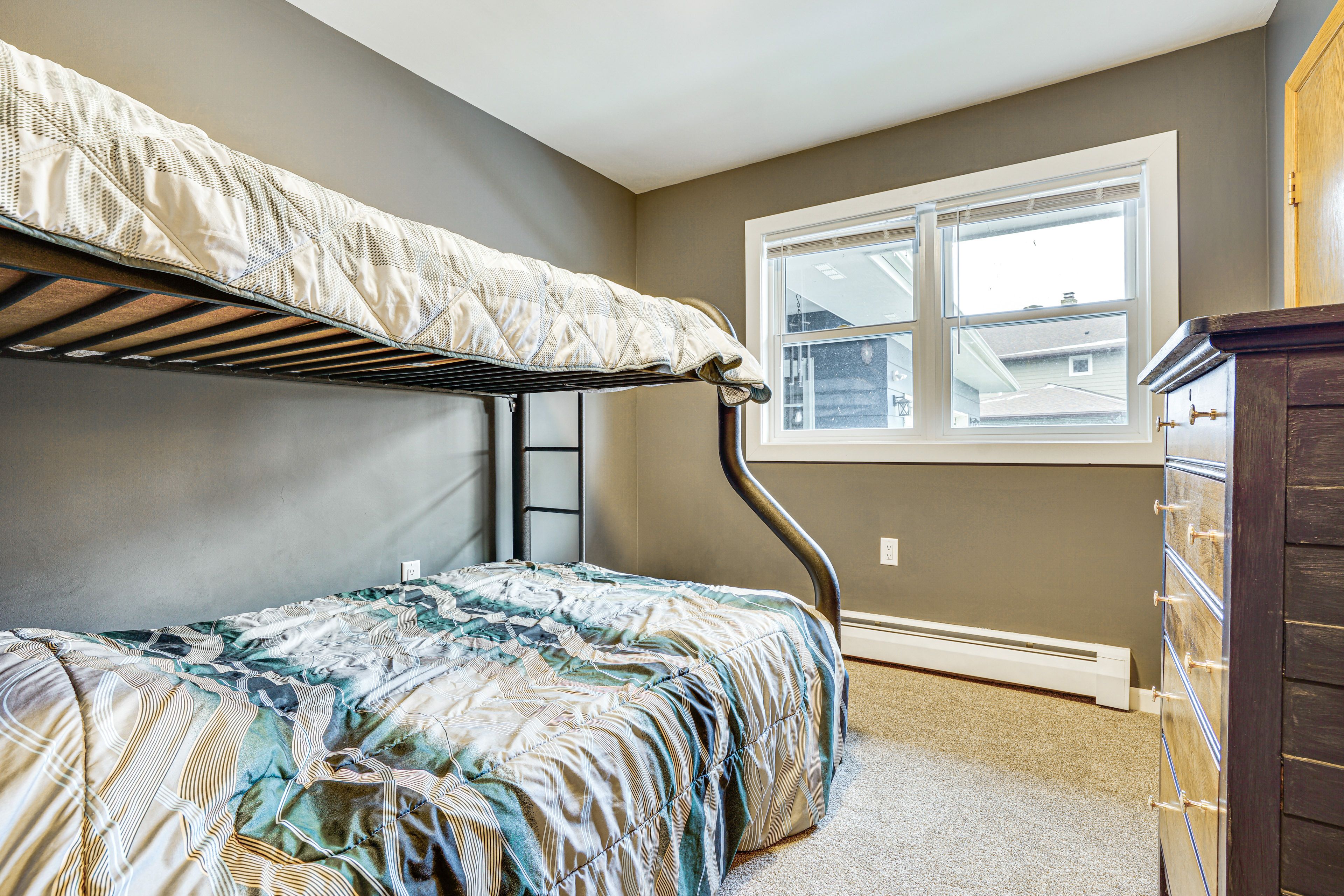 Bedroom 3 | Twin/Full Bunk Bed | Main Level