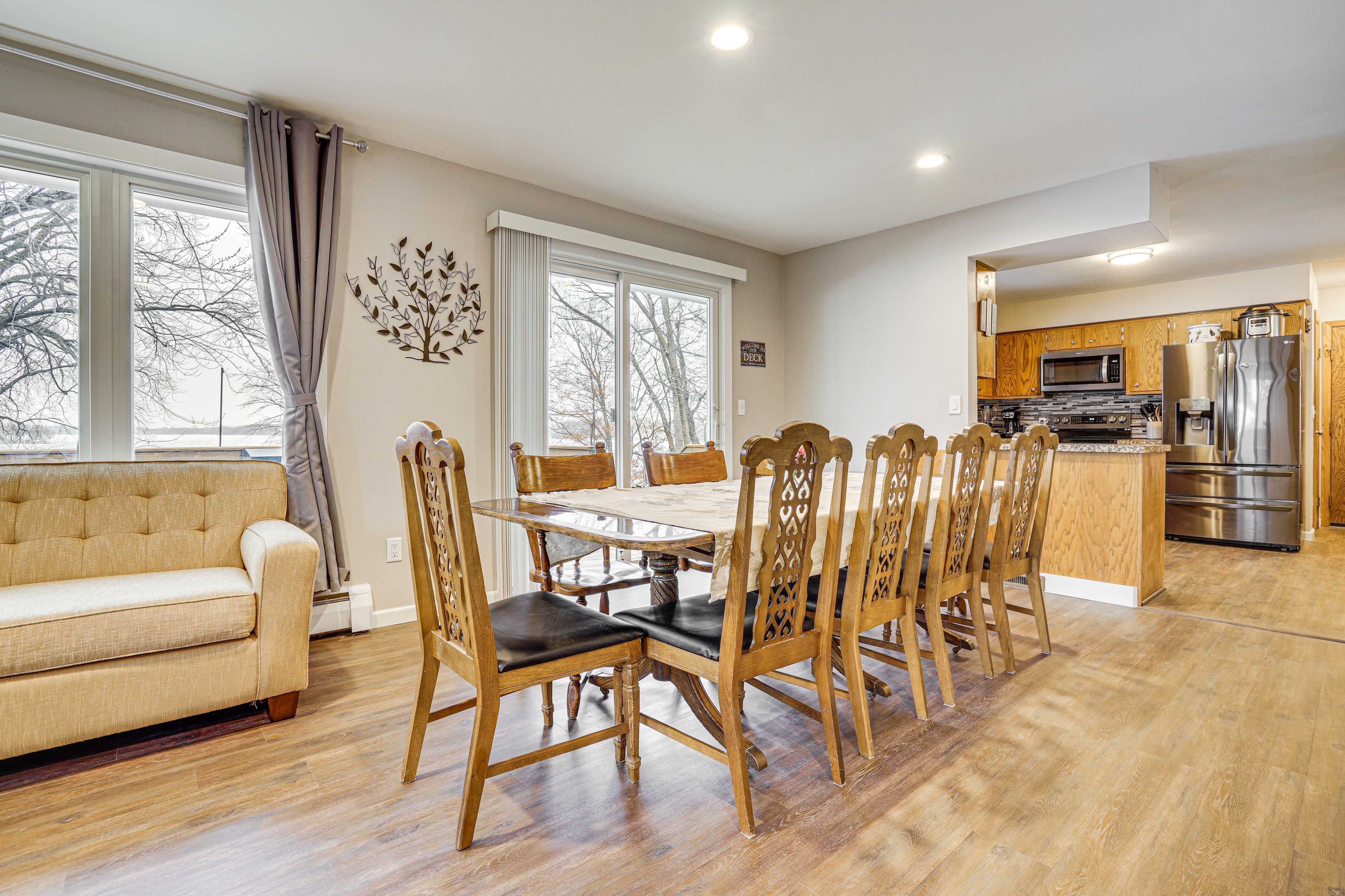 Dining Area | Dishware/Flatware Provided | Main Level