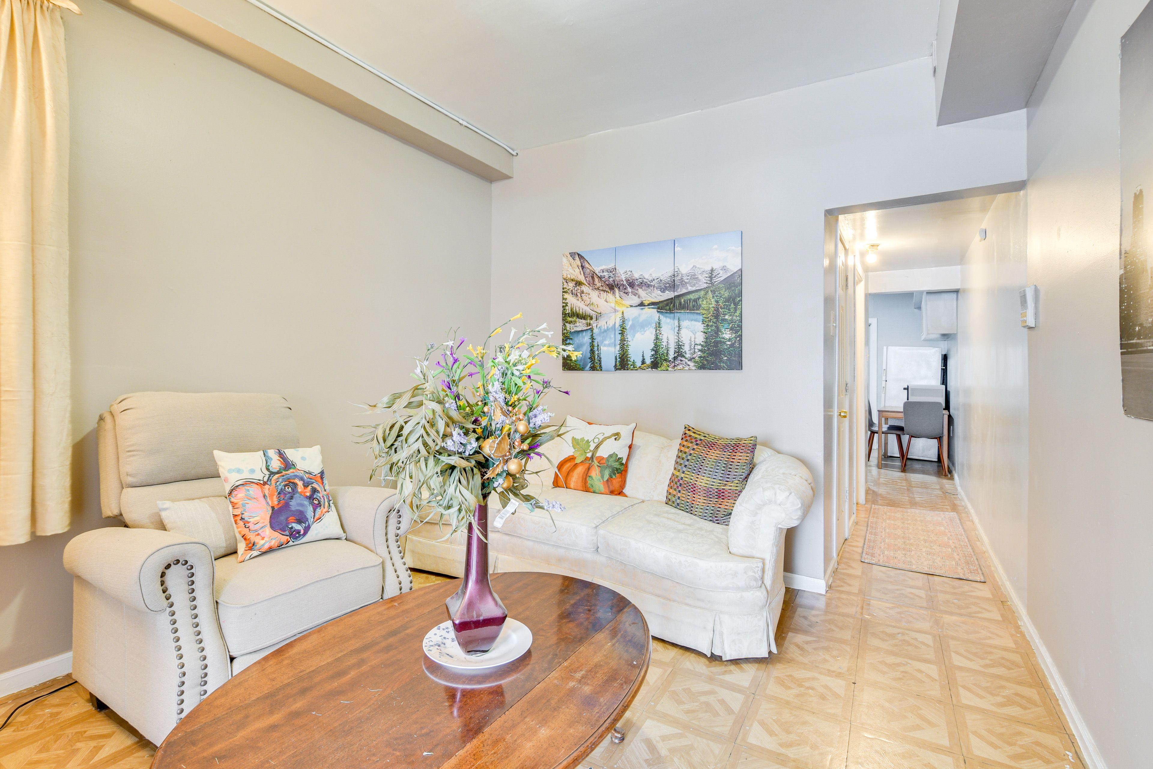 Living Room | Free WiFi | Portable A/C Unit | Central Heat