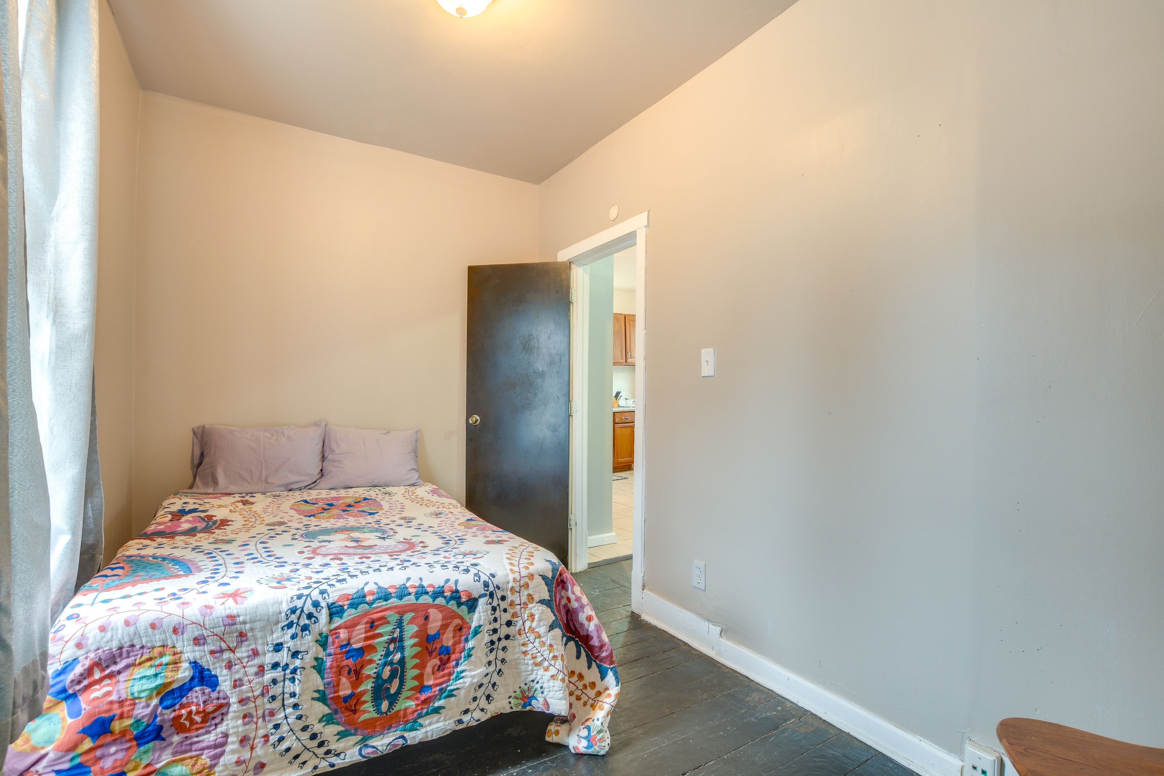 Bedroom 2 | Full Bed | 1st Floor