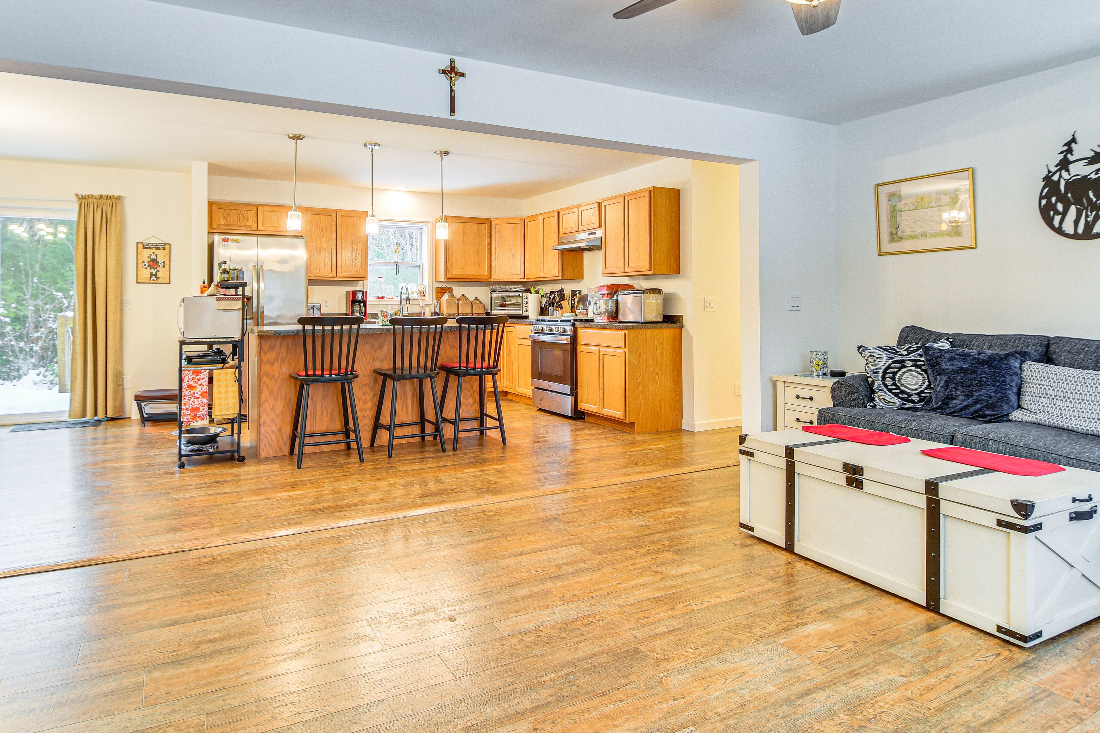 Kitchen | Microwave | Drip Coffee Maker