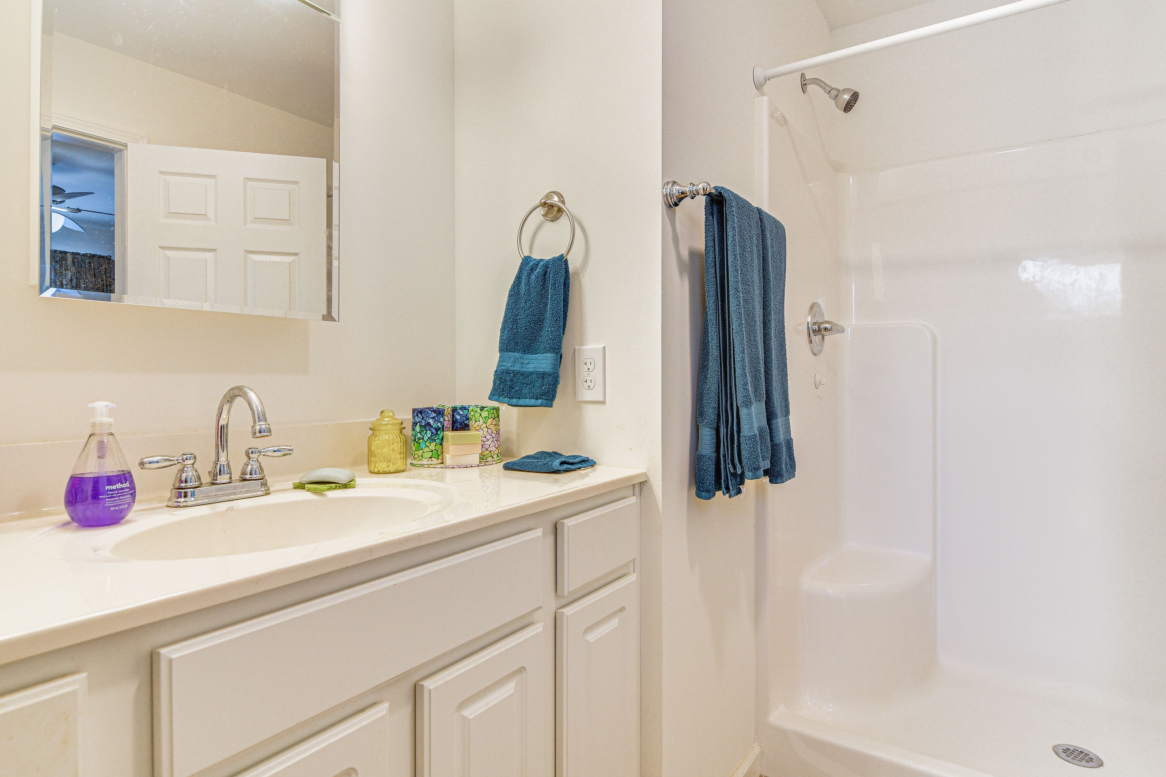 En-Suite Bathroom | Towels Provided