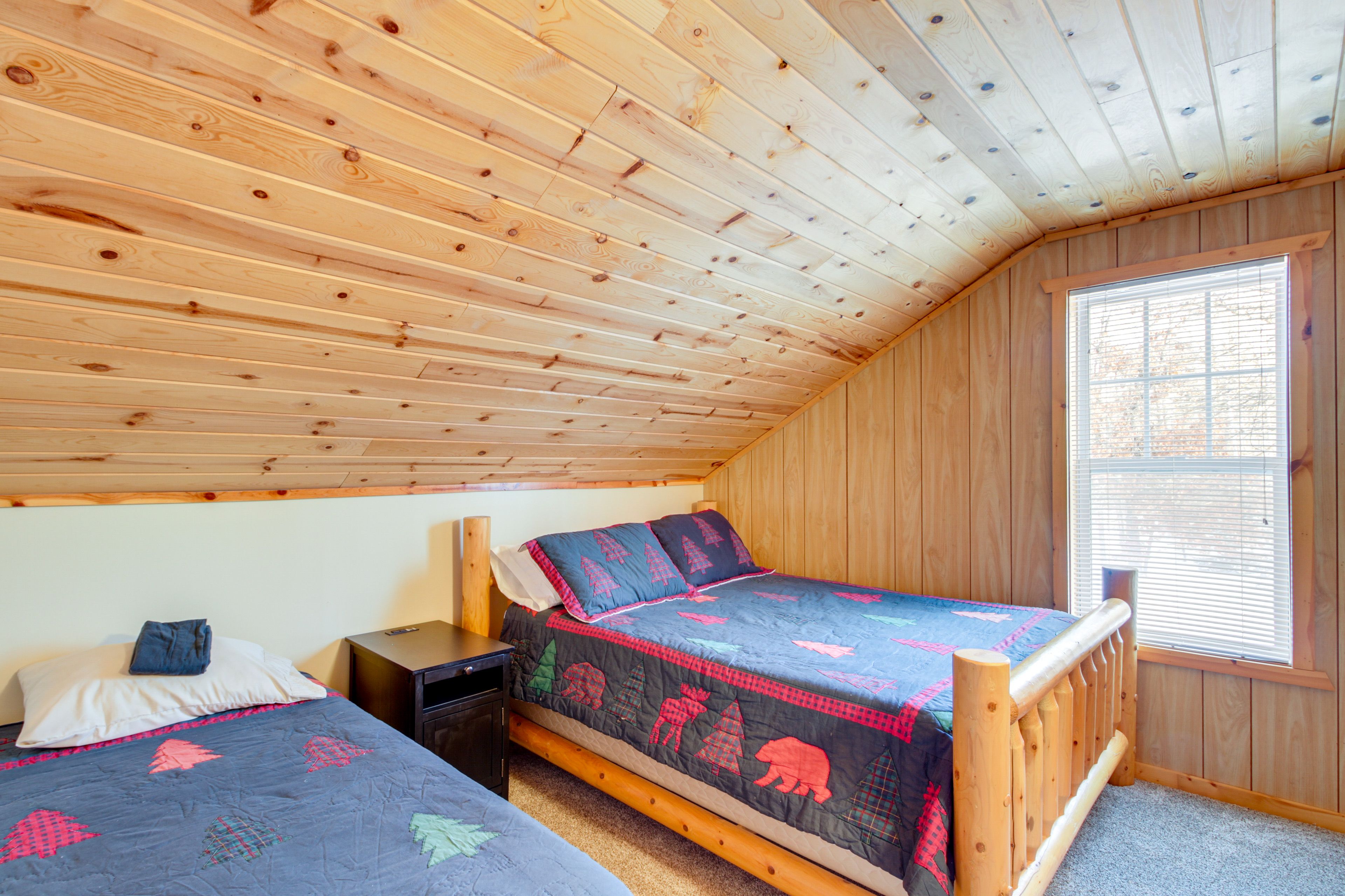 Bedroom 3 | 2nd Floor | Queen Bed | Twin Bed