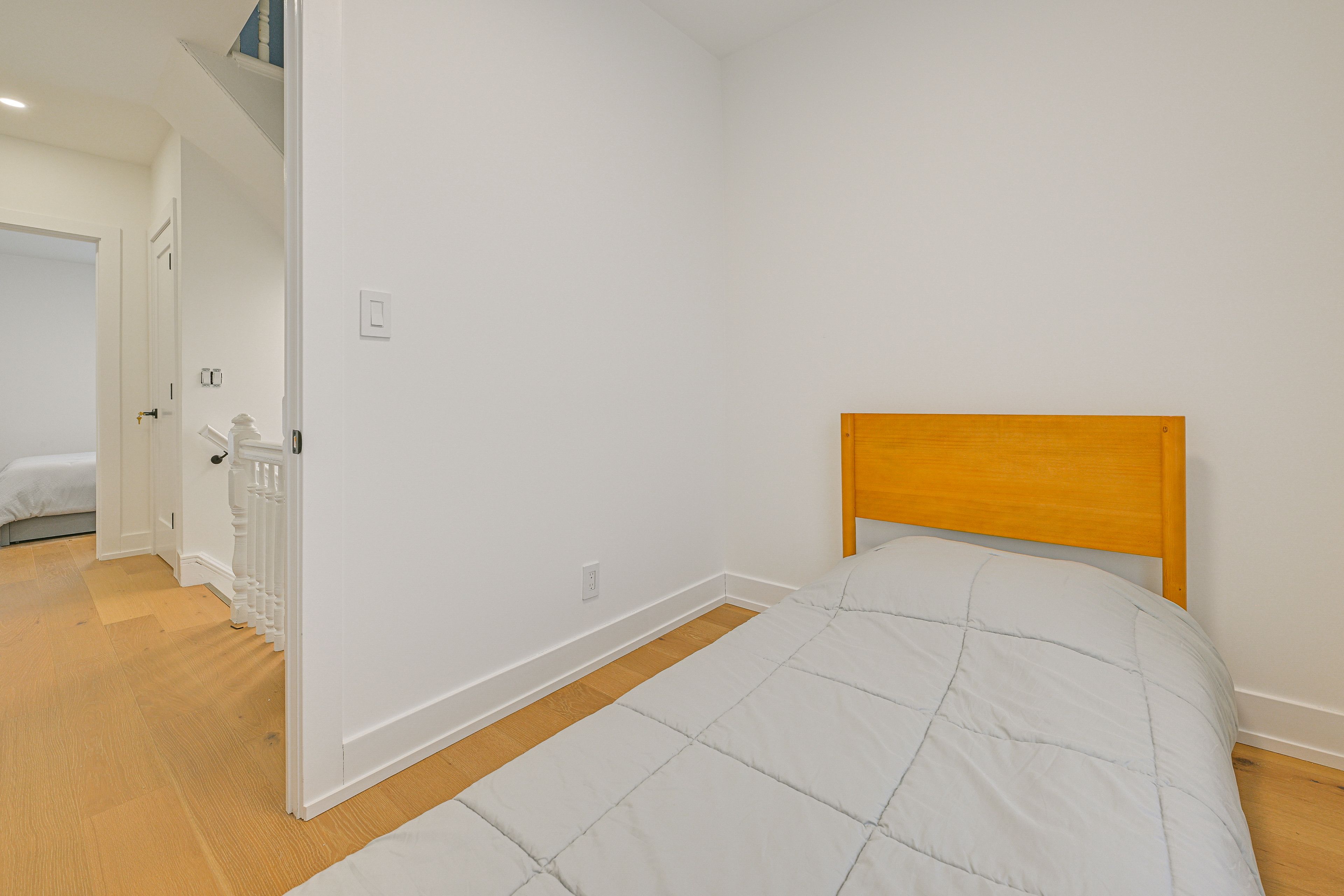 Bedroom 1 | Twin Bed | Main Floor