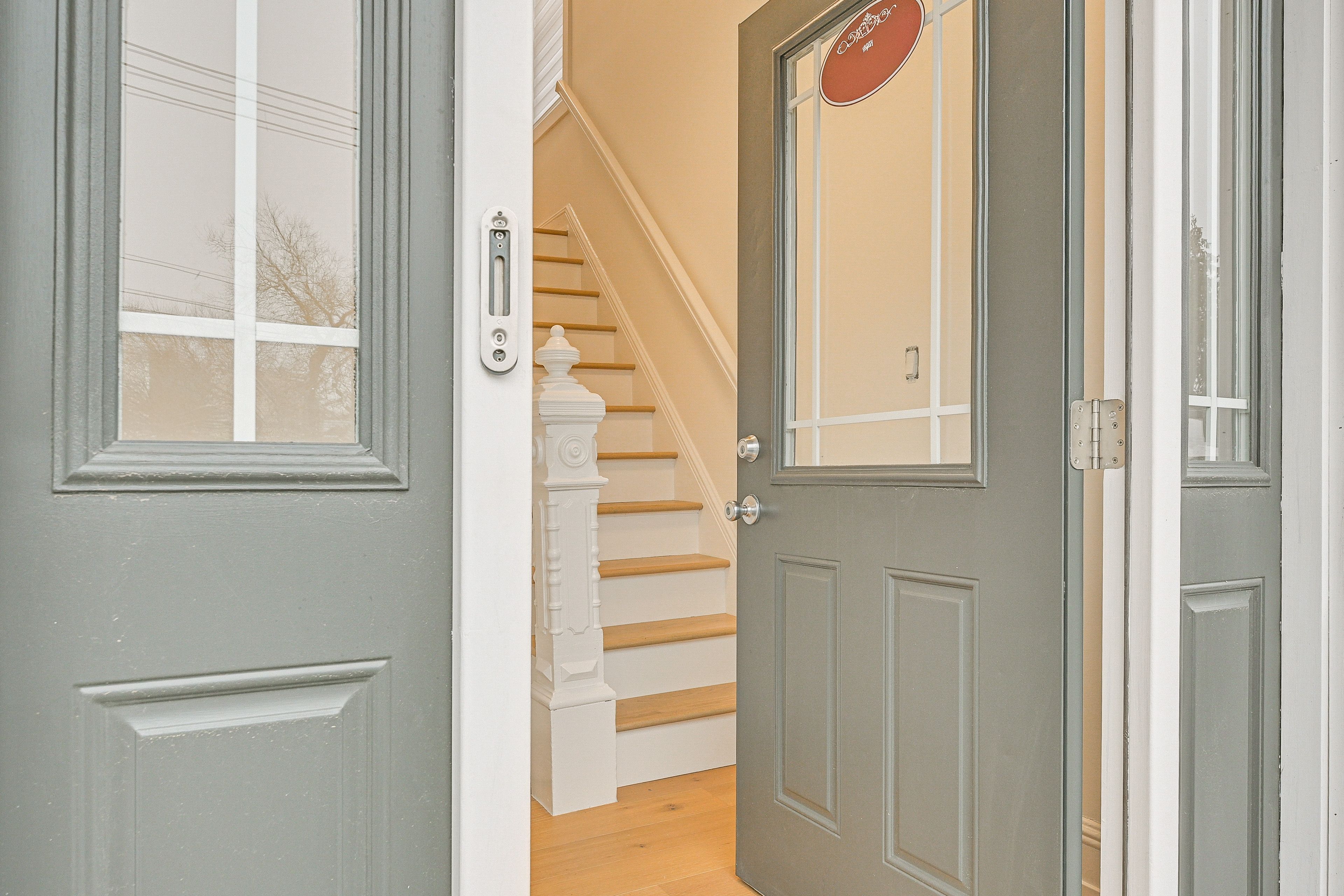 Apartment Exterior | Entry