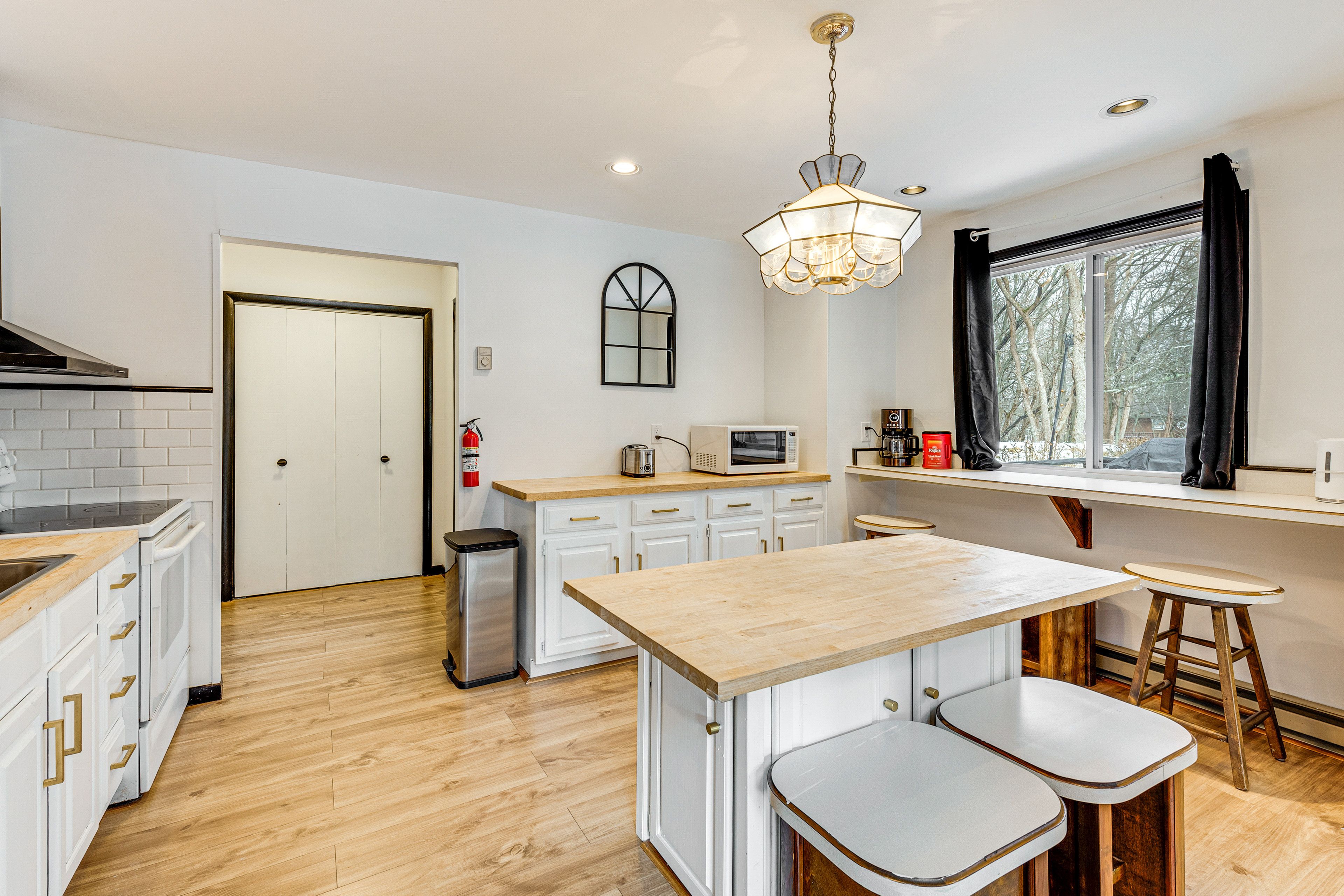 Kitchen | 1st Floor | Cooking Basics | Drip Coffee Maker | Toaster | Spices