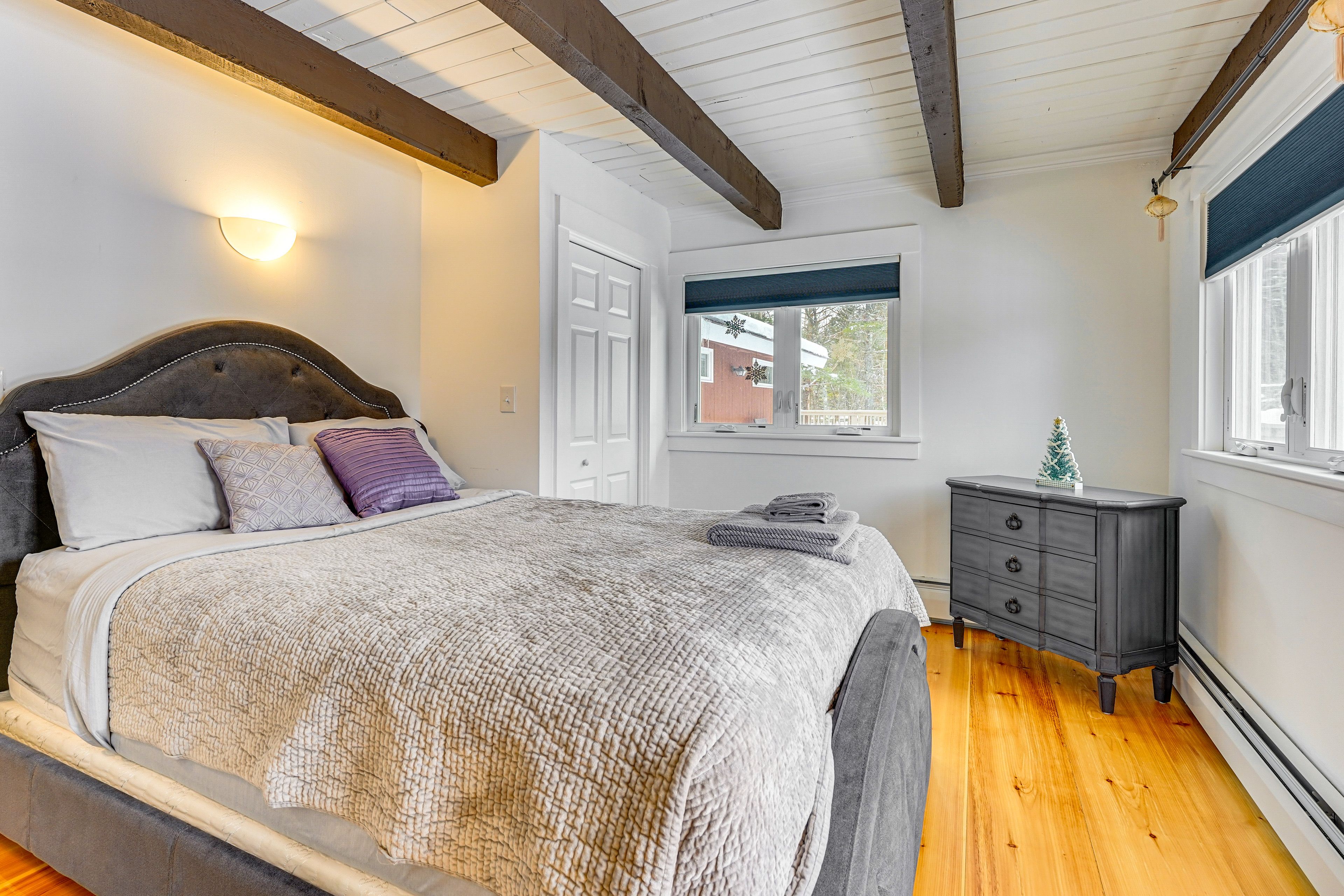 Bedroom 3 | Queen Bed | Deck Access | 1st Floor
