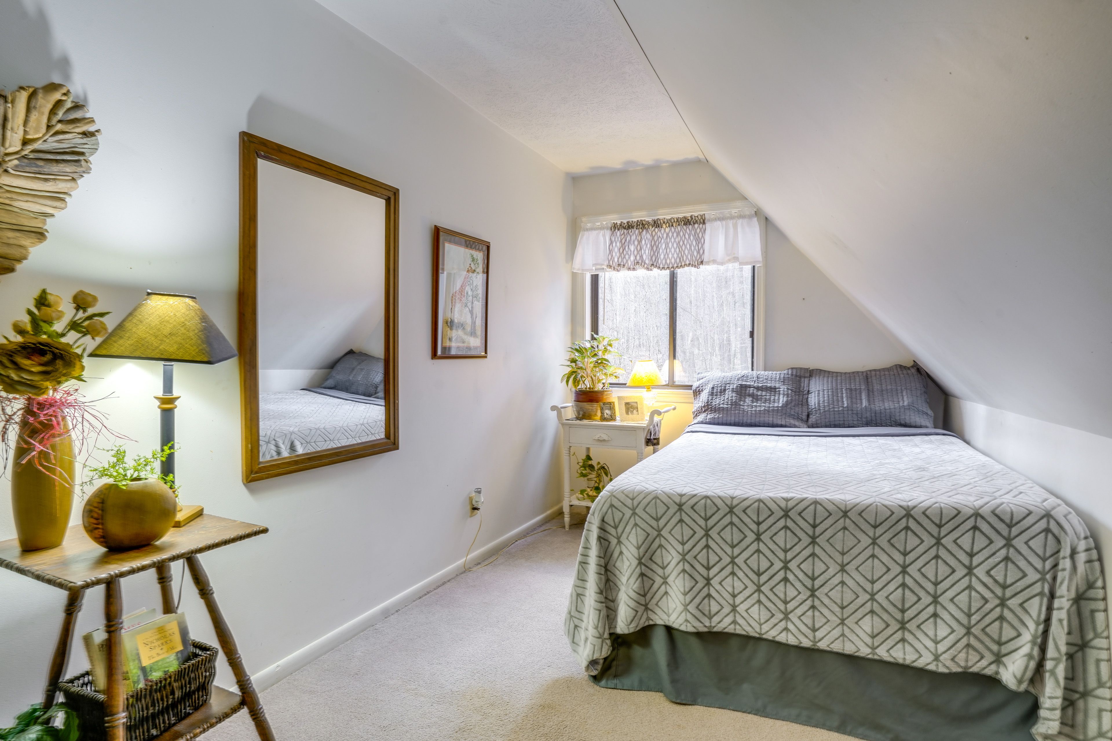 Bedroom 2 | 2nd Floor | Full Bed
