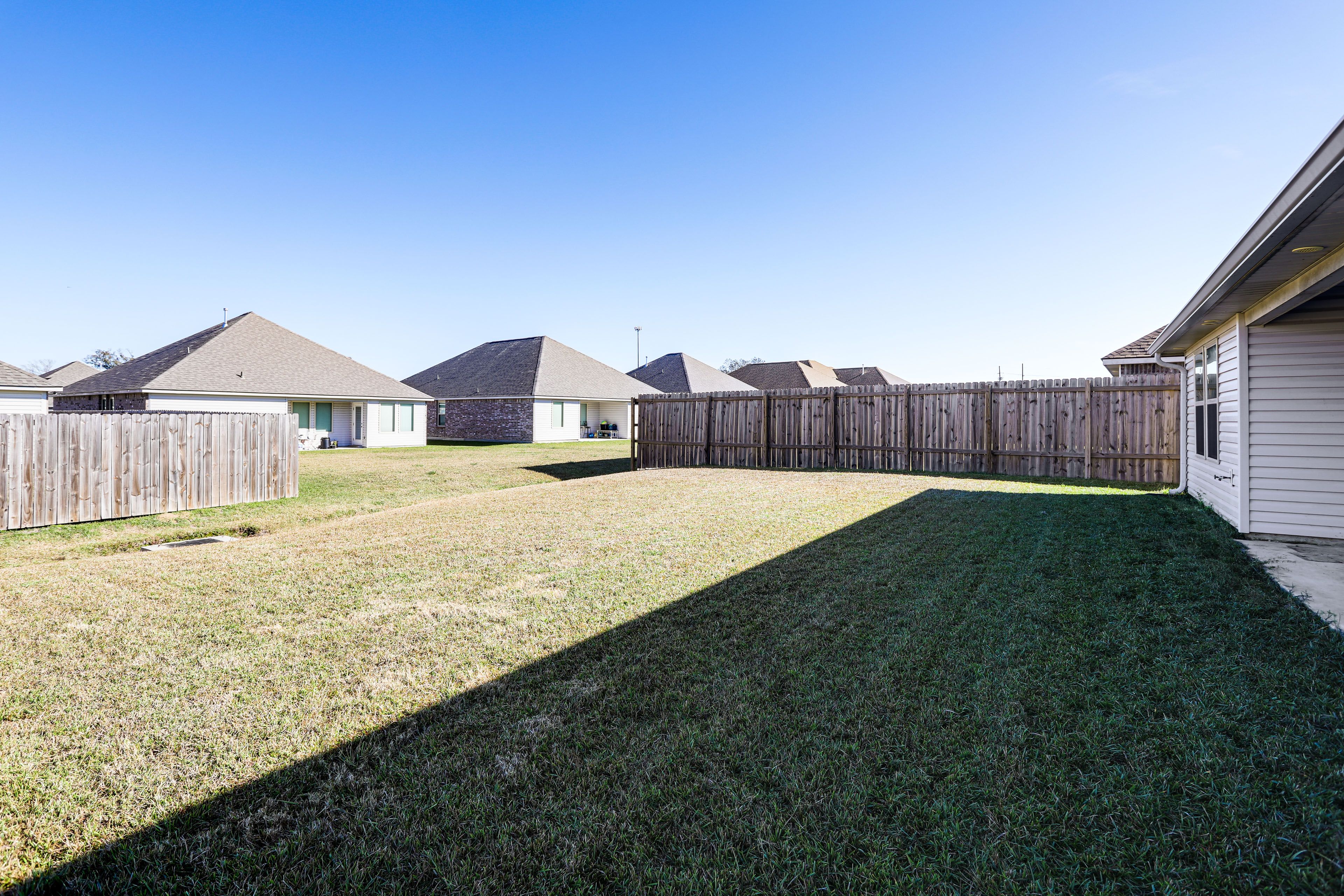 Private Yard (Unfenced)