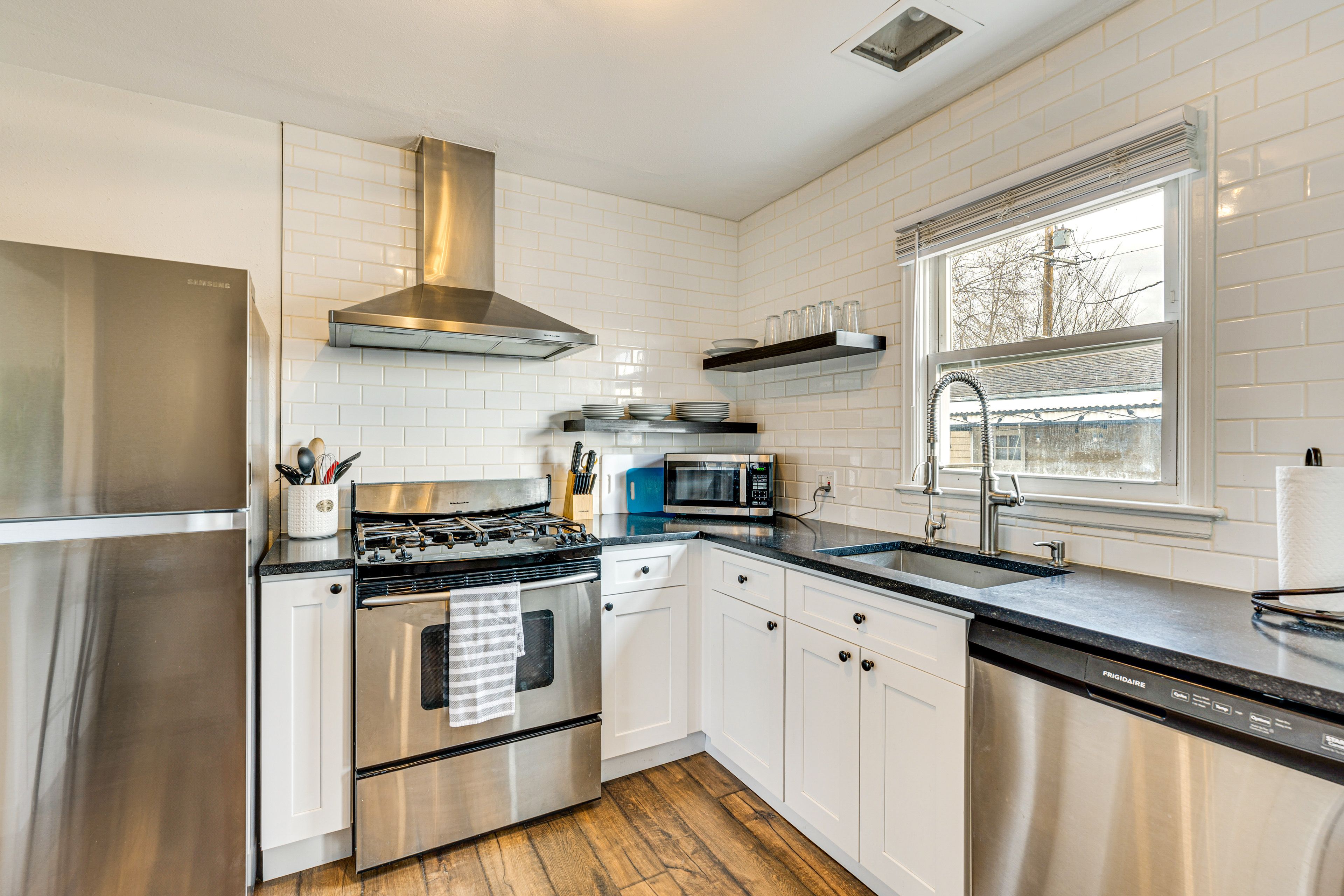 Kitchen | Cooking Basics | Drip Coffee Maker | Microwave | Toaster | Blender