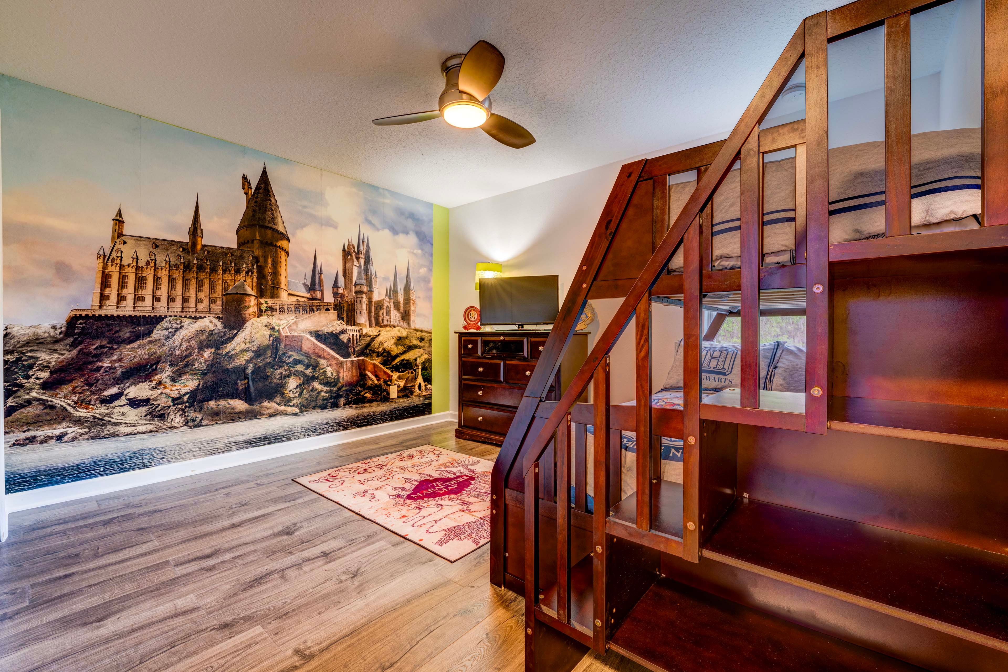 Bedroom 6 | Twin/Full Bunk Bed | 2nd Floor