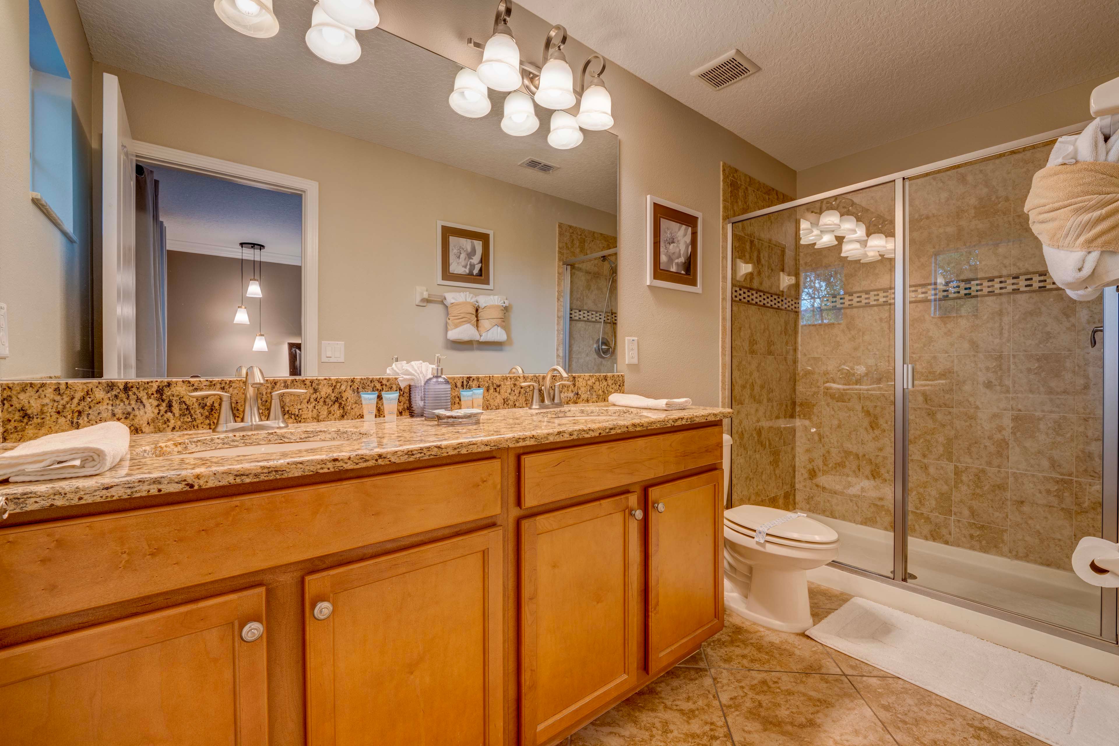 En-Suite Bathroom | 2nd Floor
