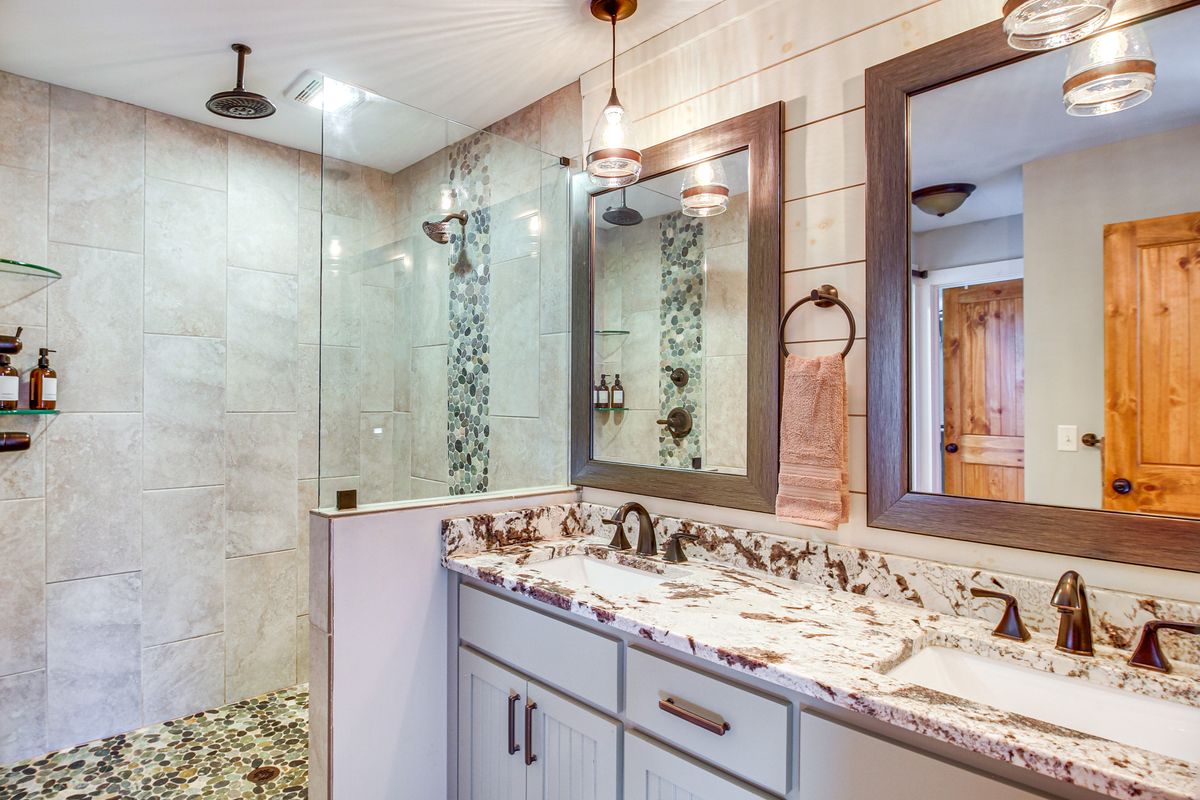 Full bathroom