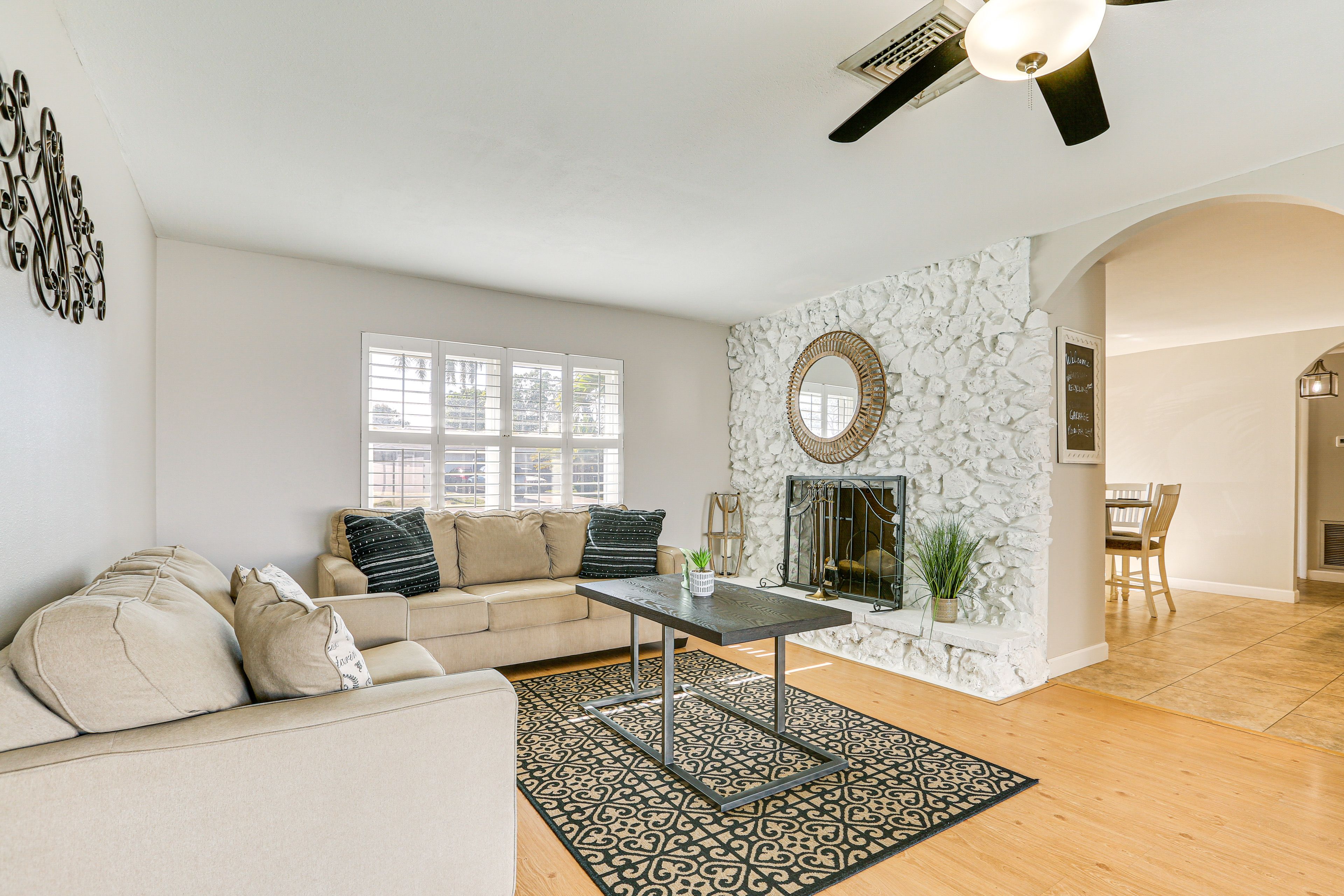Living Room | Queen Sleeper Sofa | Free WiFi | Fireplace | Dedicated Office Area
