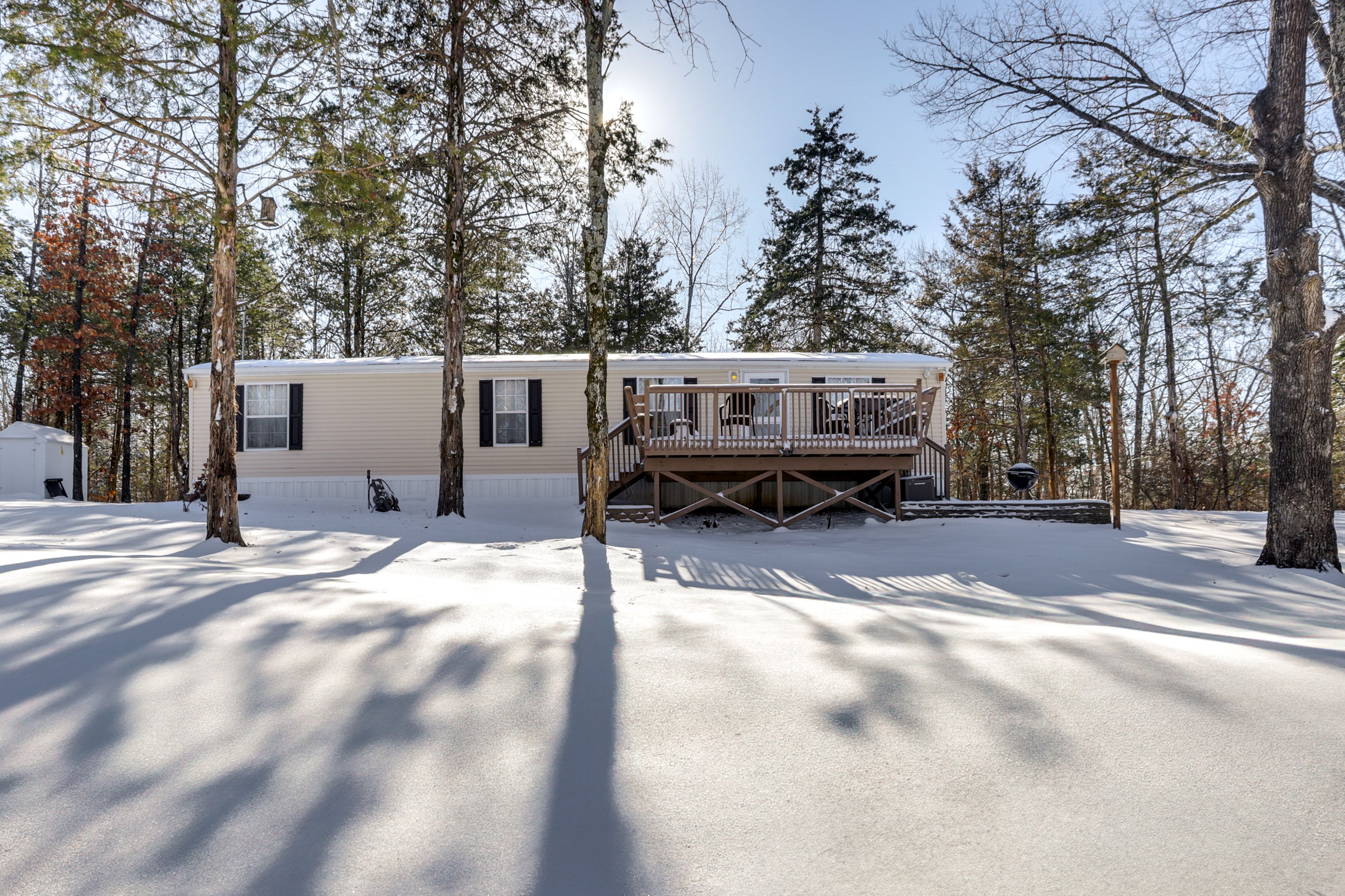 Parking | Garage (1 Vehicle) | Driveway (3 Vehicles) | RV/Trailers Allowed