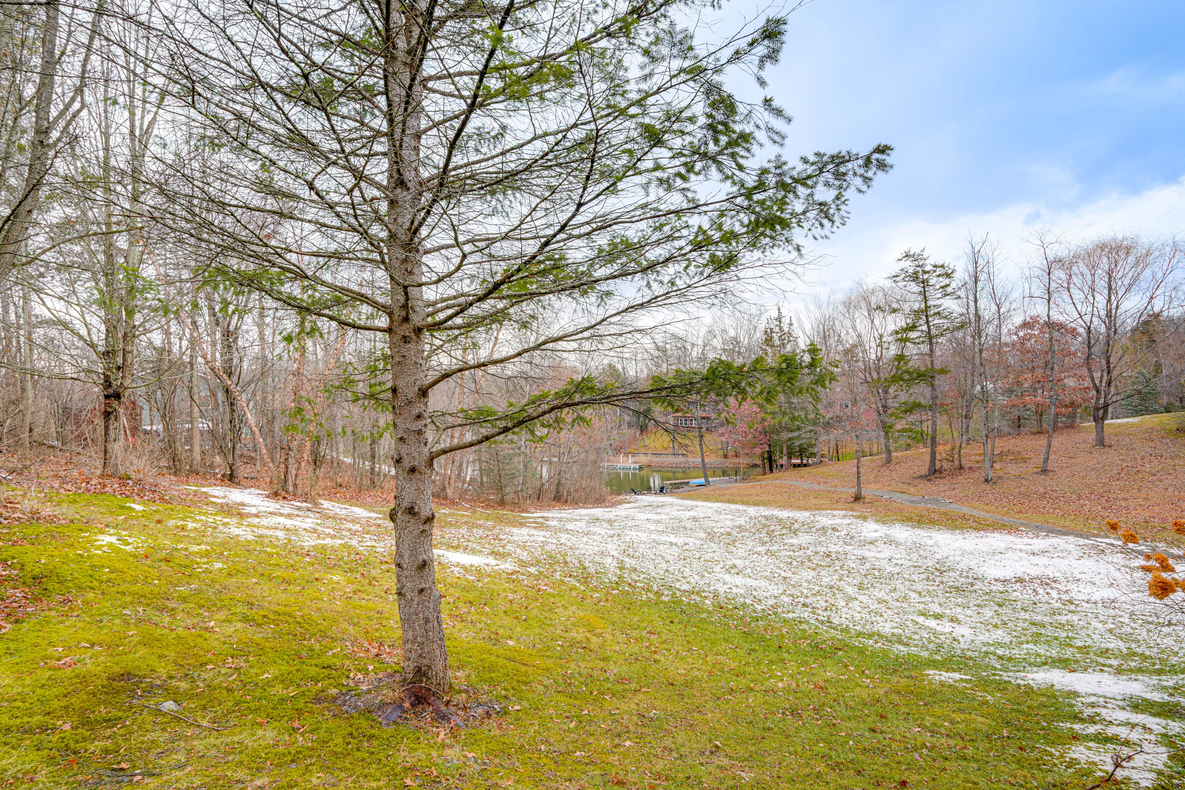 Cabin Exterior | Private Yard