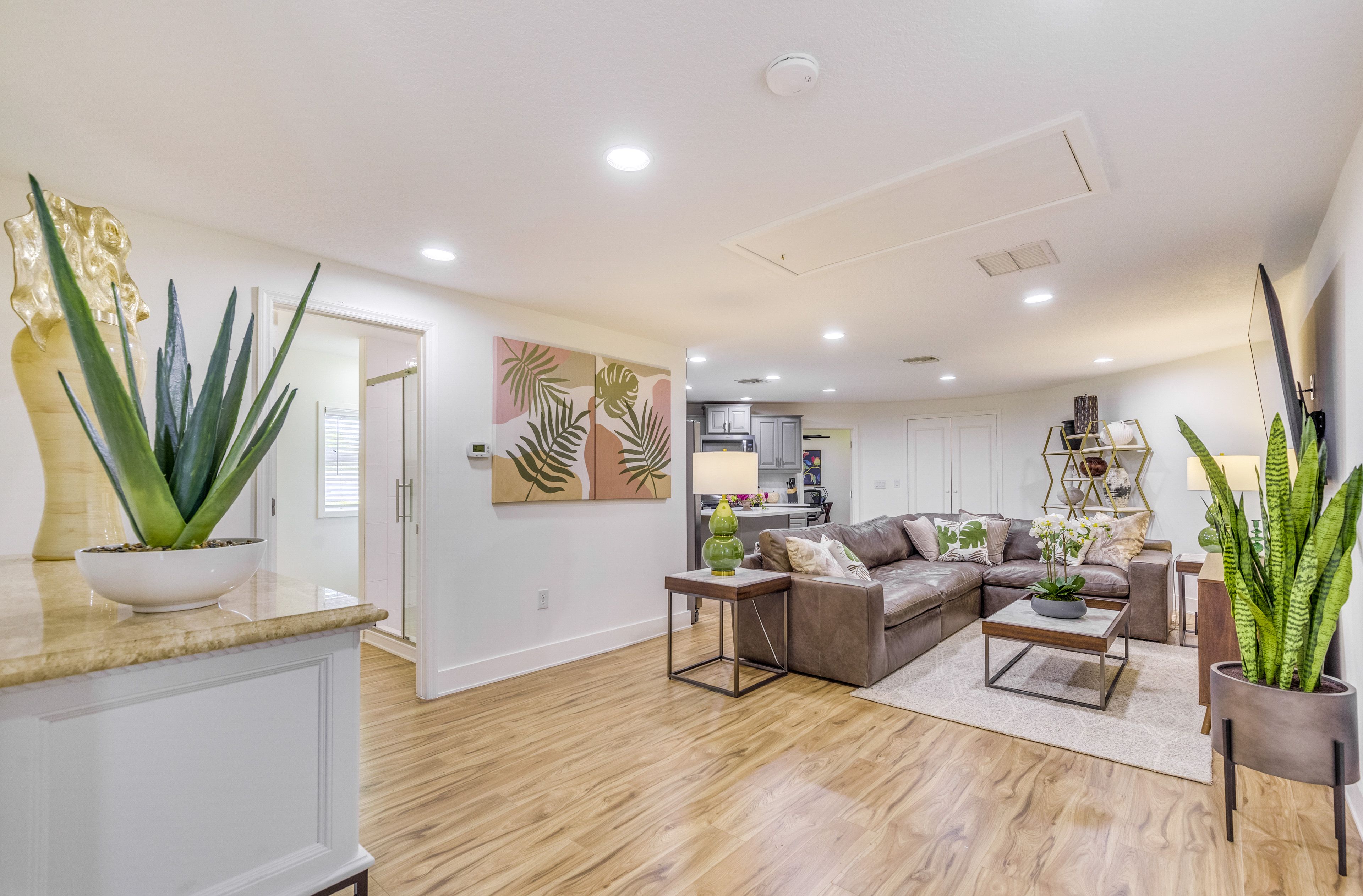 Living Room | Central A/C & Heating | Smart TV w/ Cable | Open Floor Plan