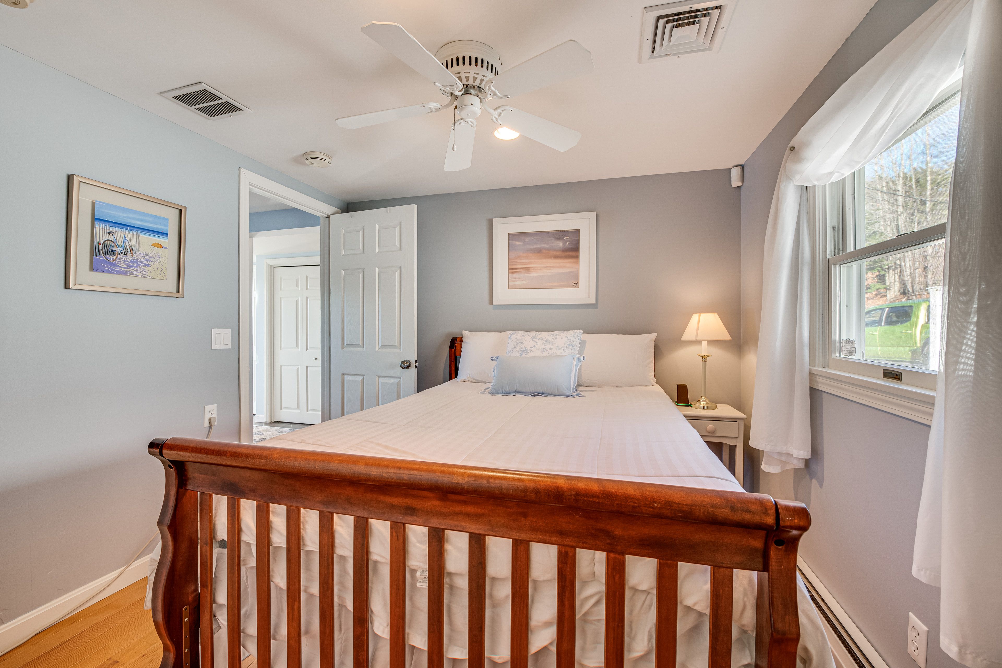 Bedroom 2 | Full Bed | Smart TV