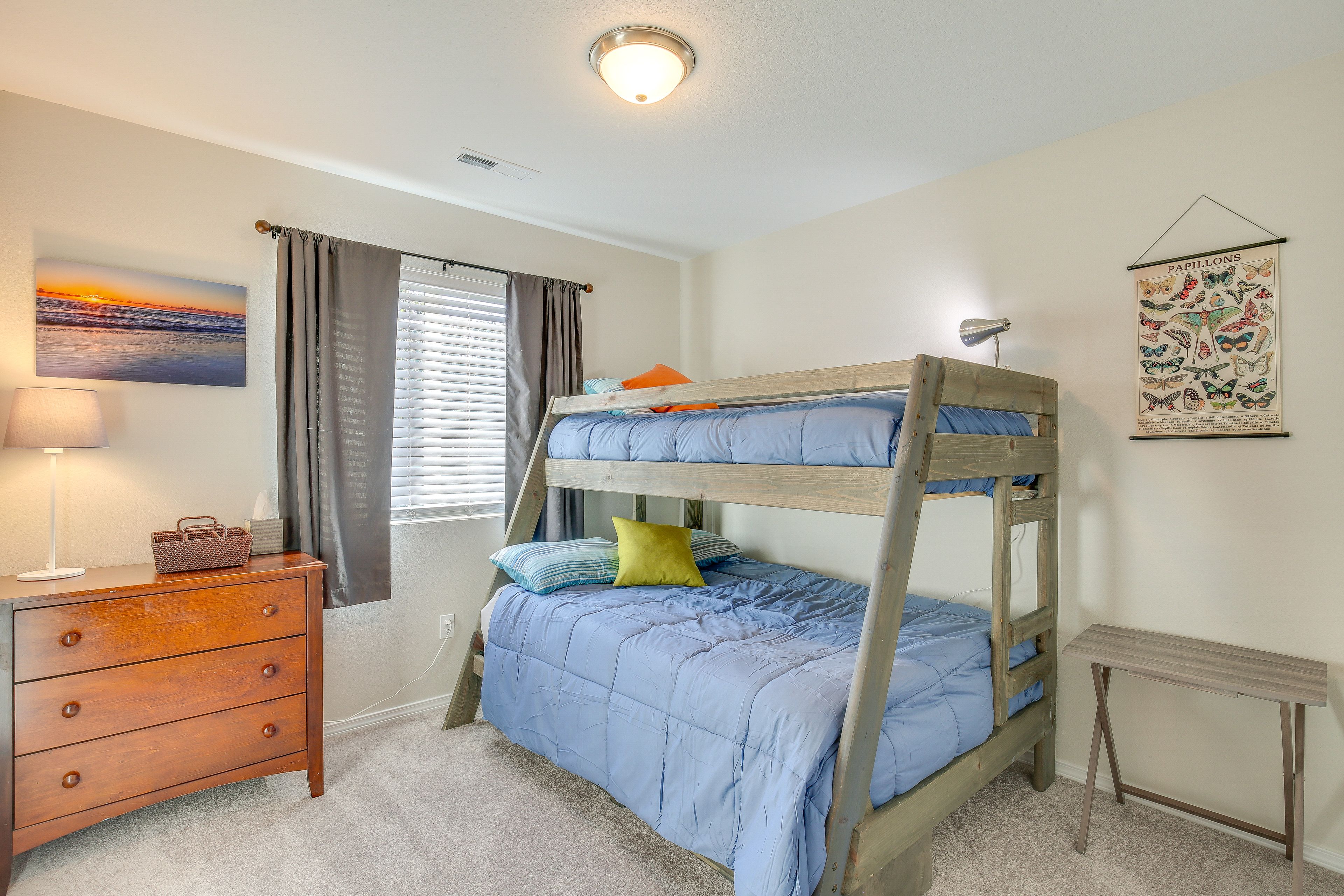 Bedroom 3 | Twin/Full Bunk Bed