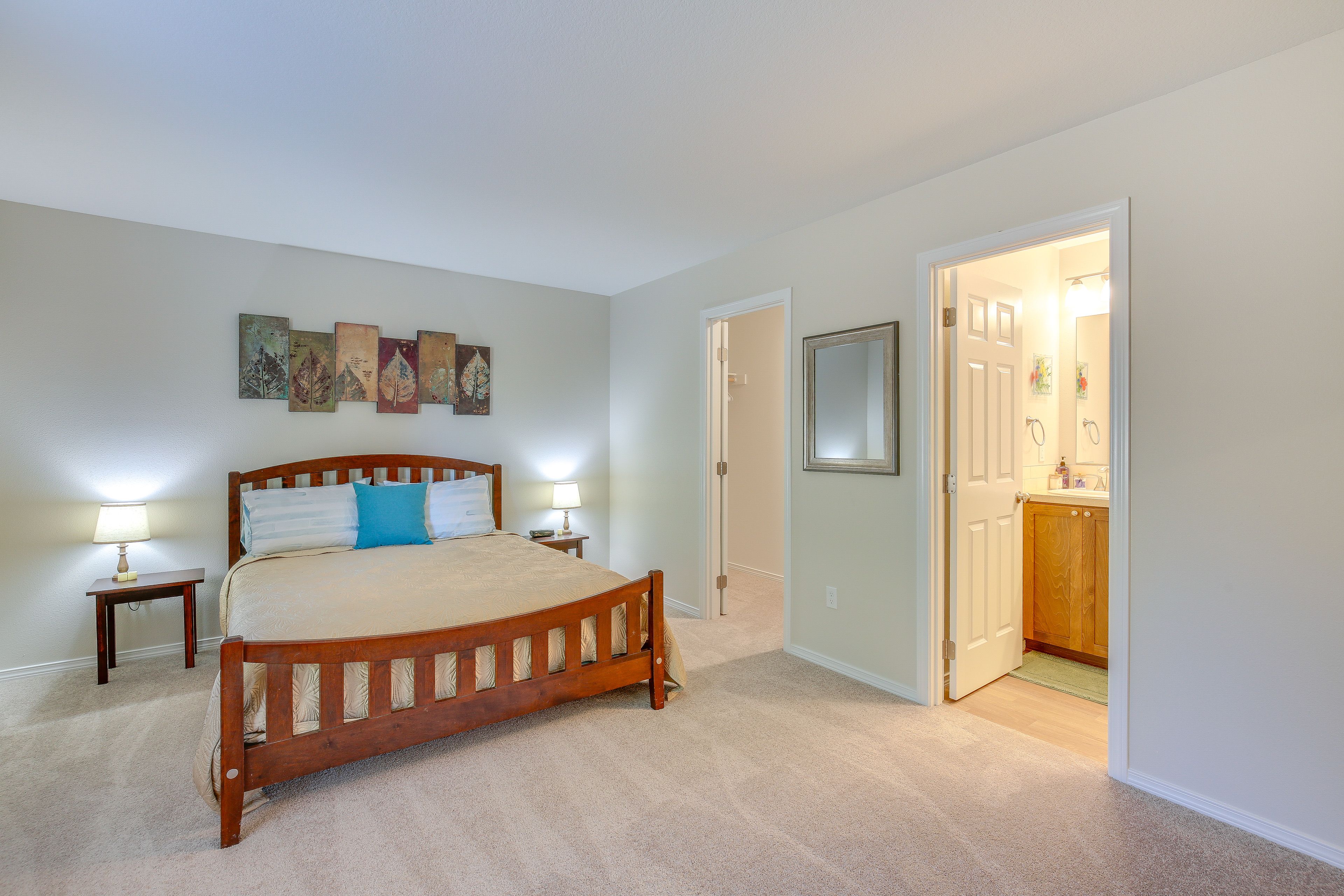 Bedroom 1 | Queen Bed | Walk-In Closet | Full Bath