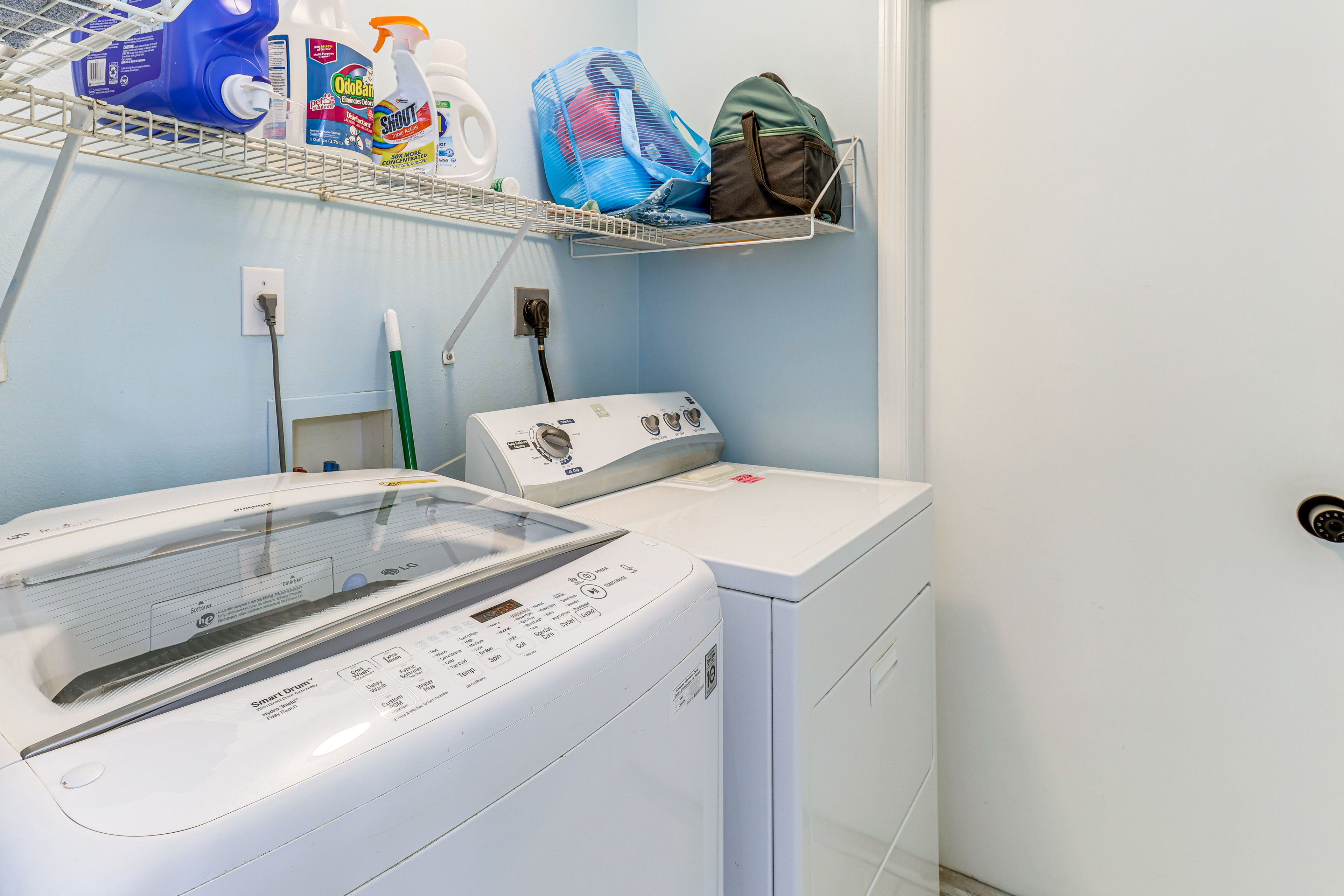 Laundry Room | Washer & Dryer | Laundry Detergent