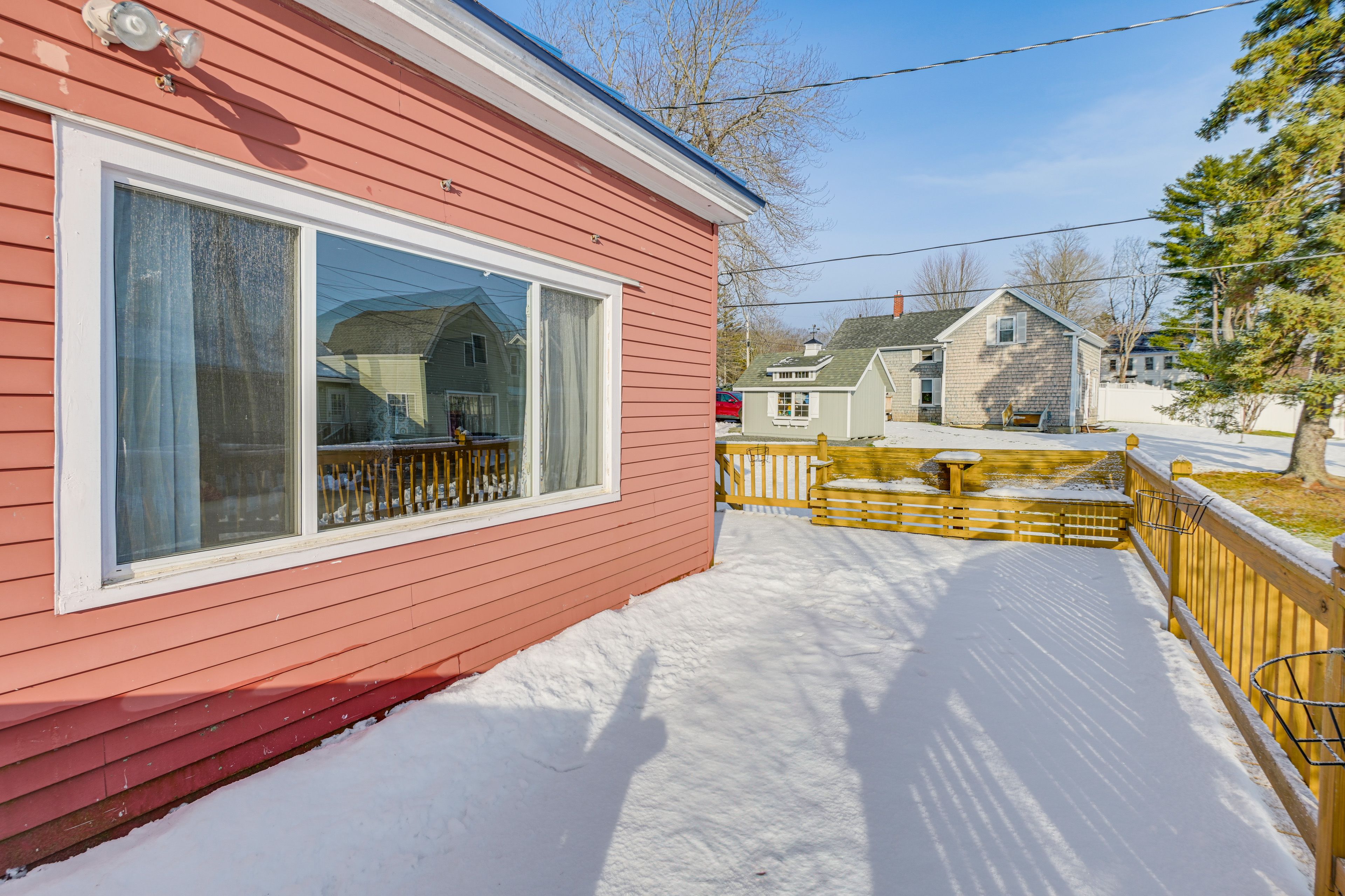 Wraparound Deck