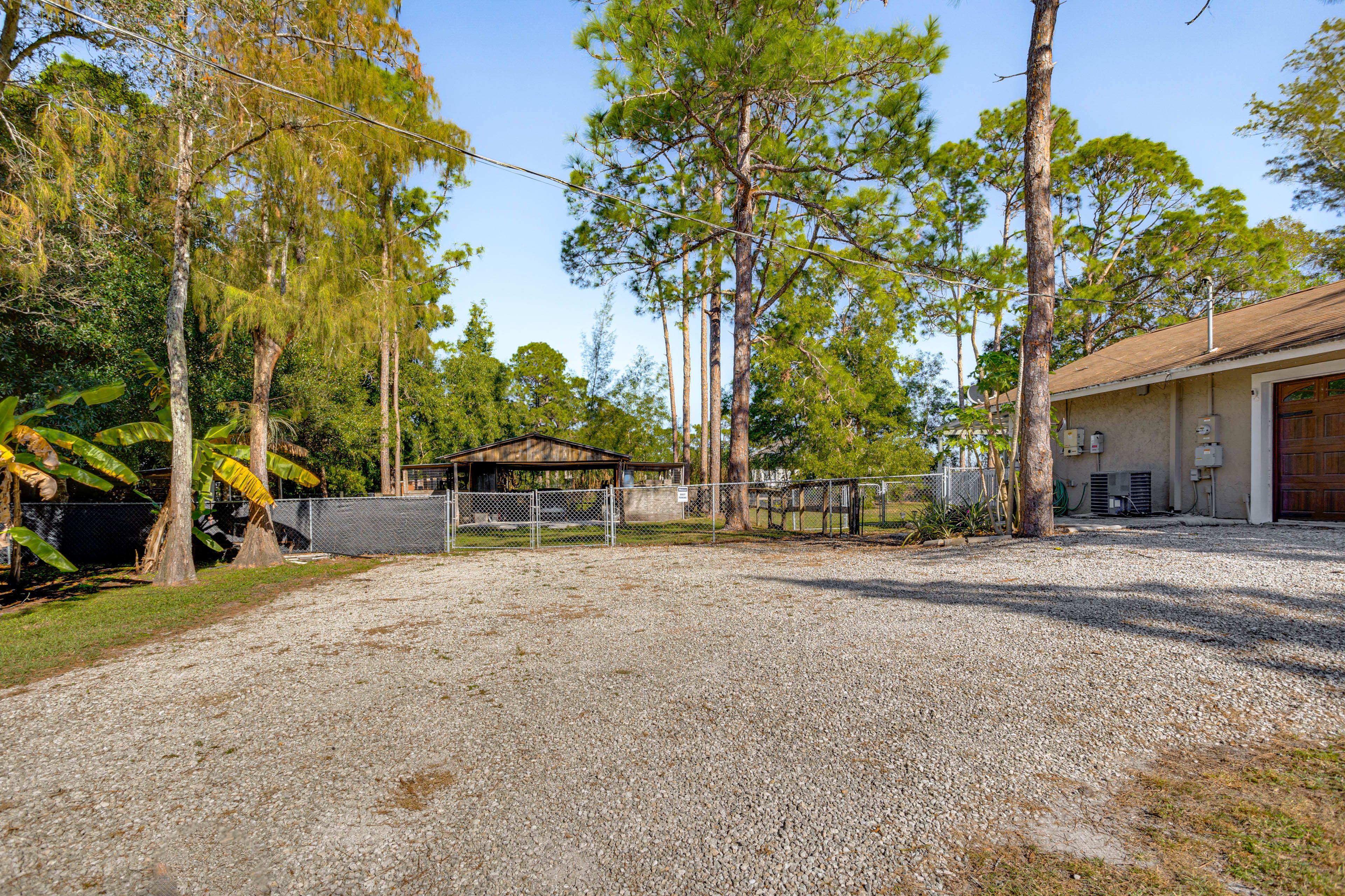 Parking | Reserved Parking (1 Vehicle) | Addt'l Driveway Parking | RV/Trailer