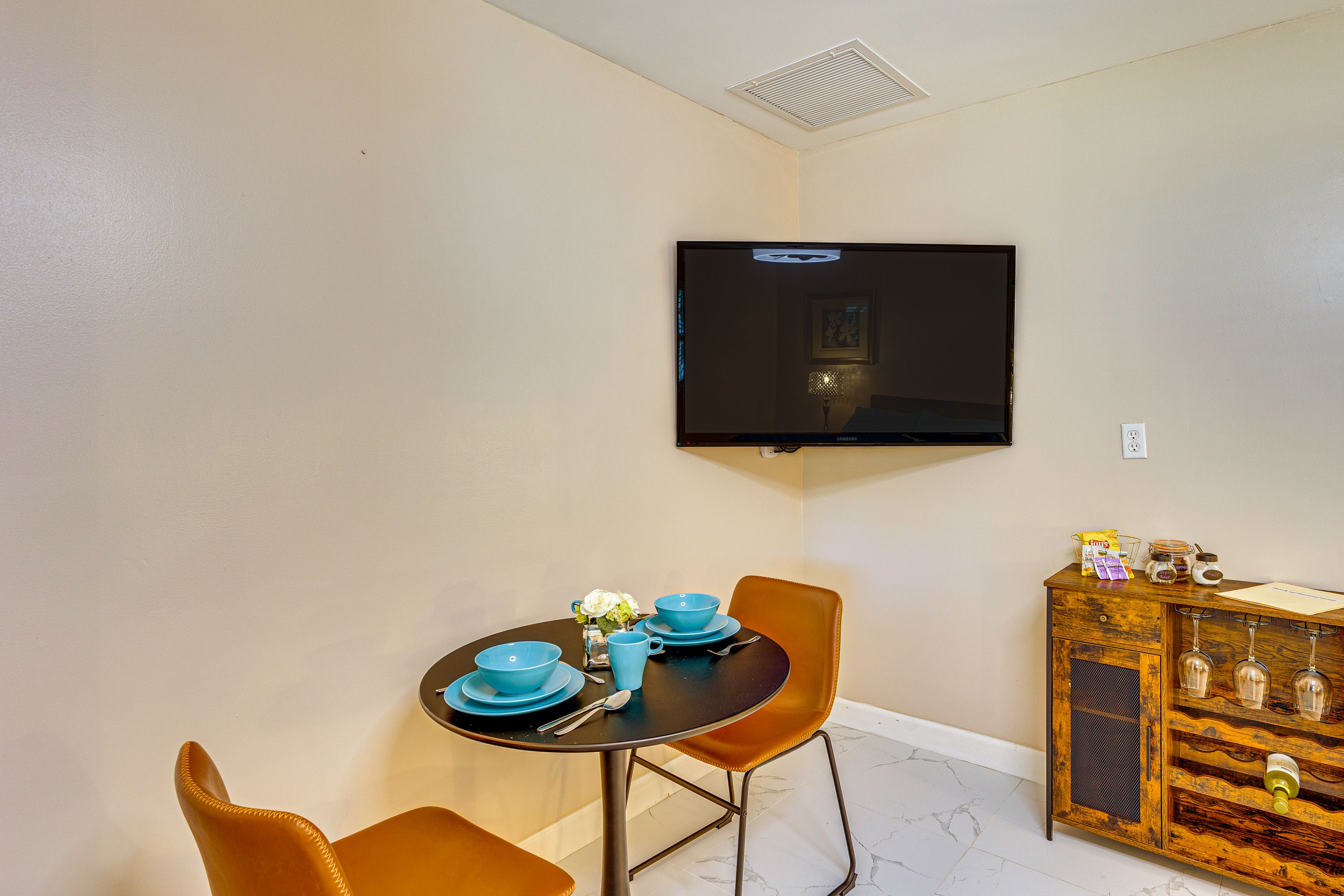 Dining Area | Dishware & Flatware | Coffee & Tea