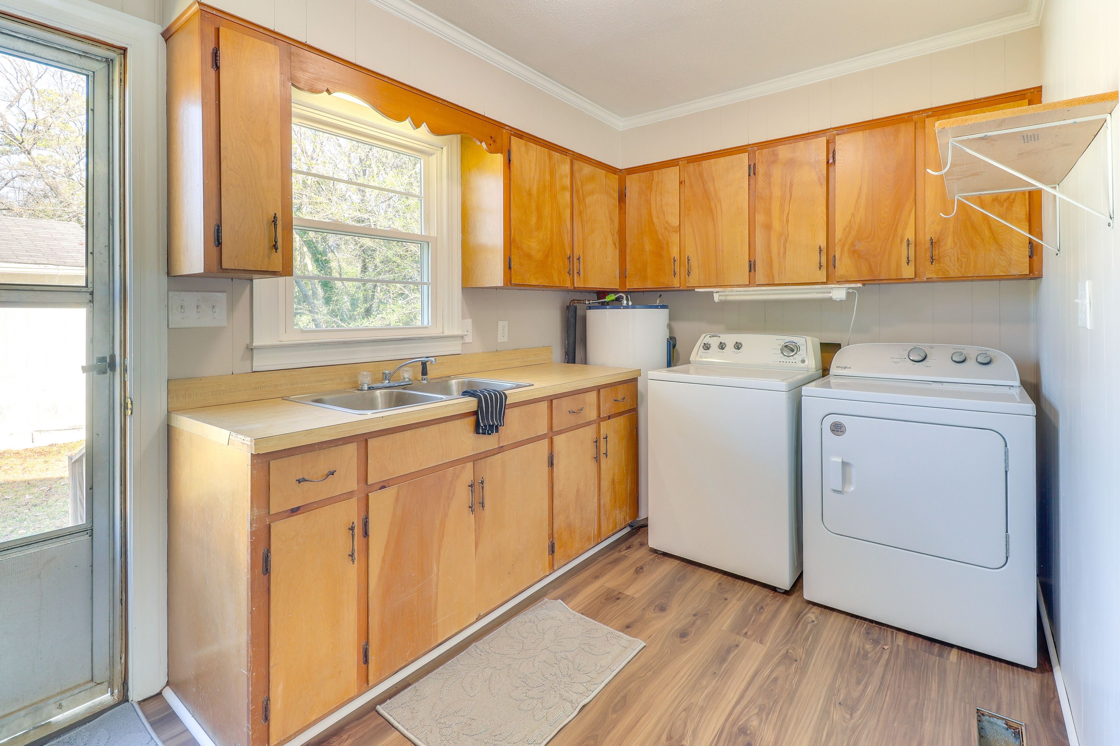 Laundry Room | Iron/Board
