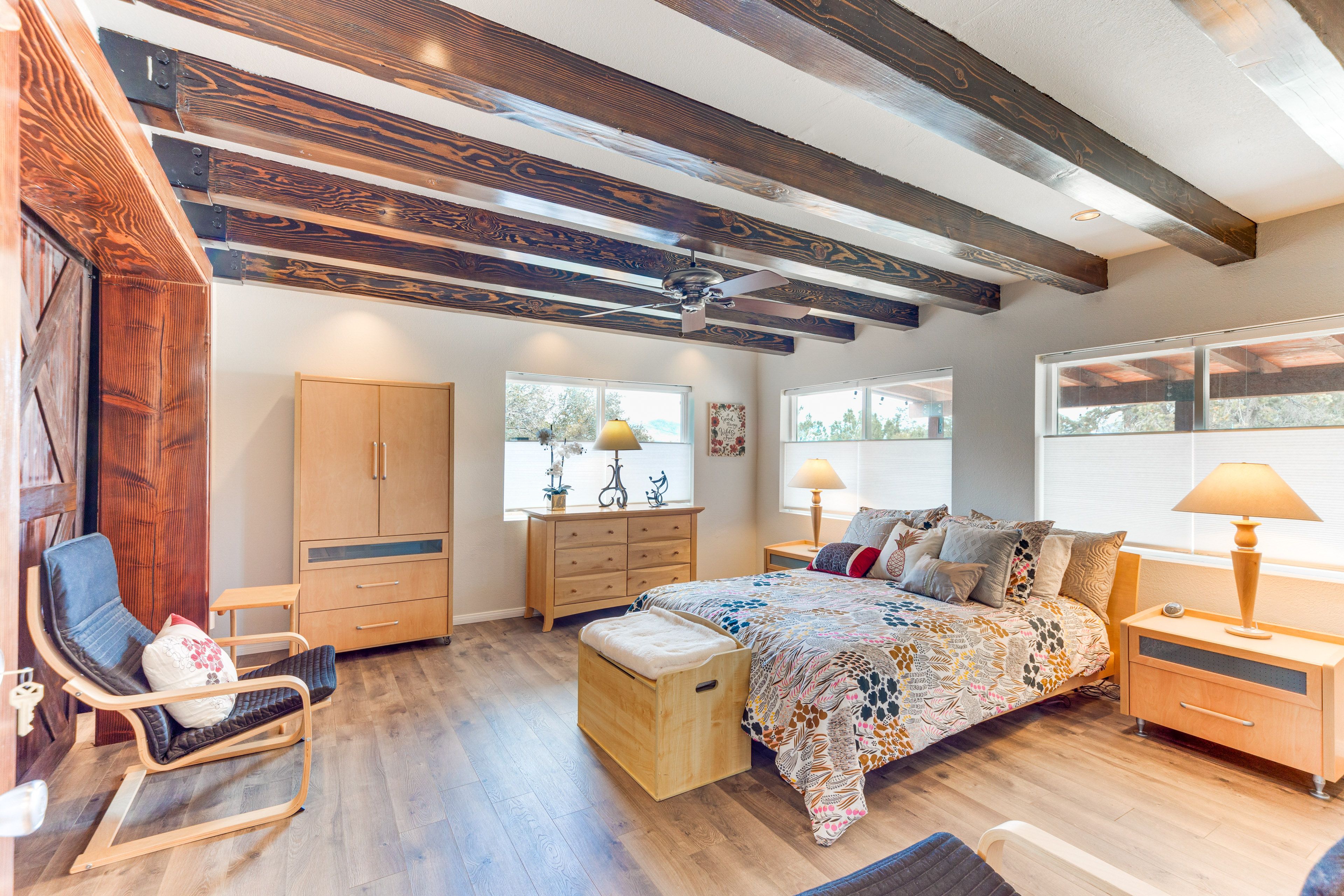 Bedroom | Queen Bed