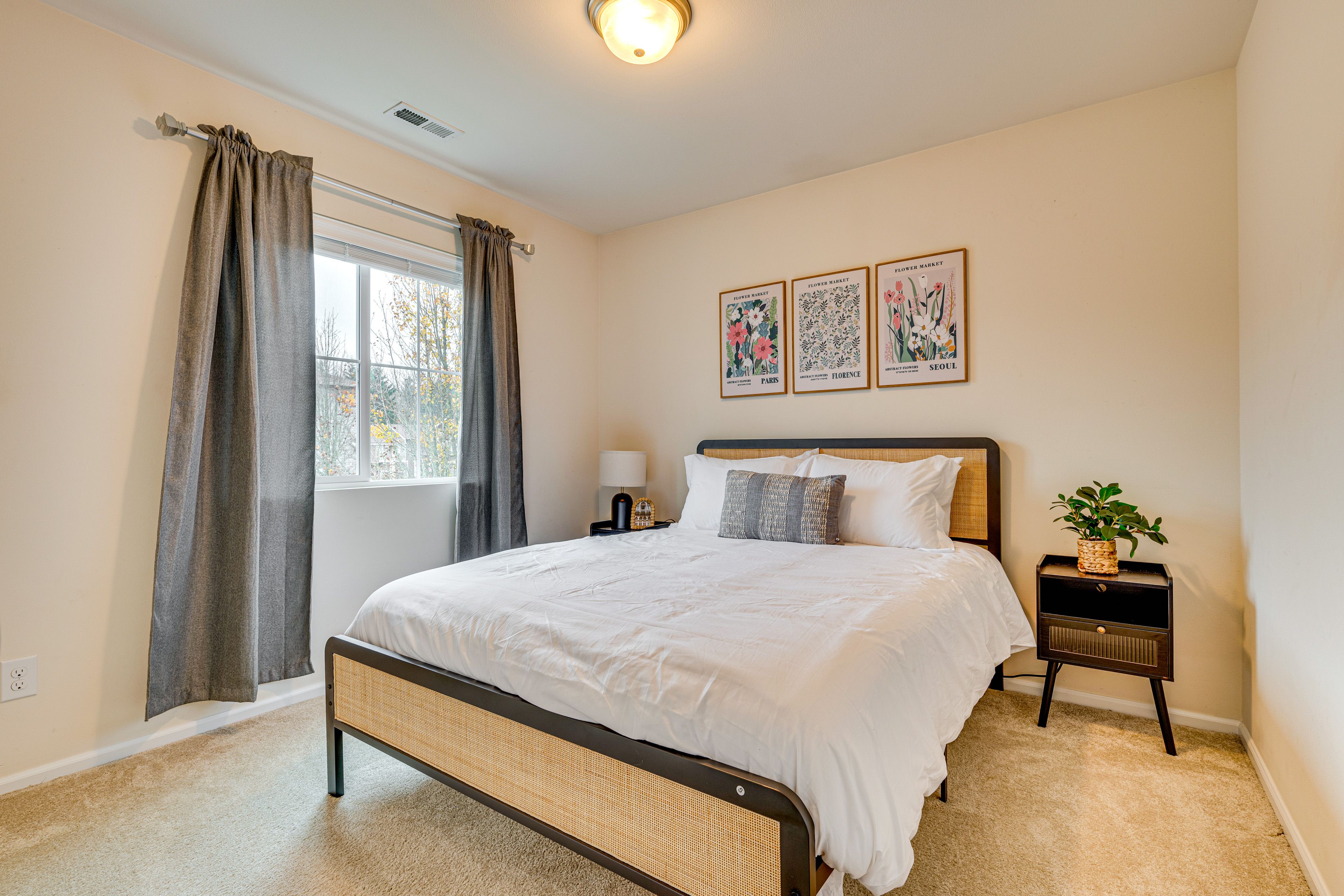 Bedroom 3 | 2nd Floor | Queen Bed