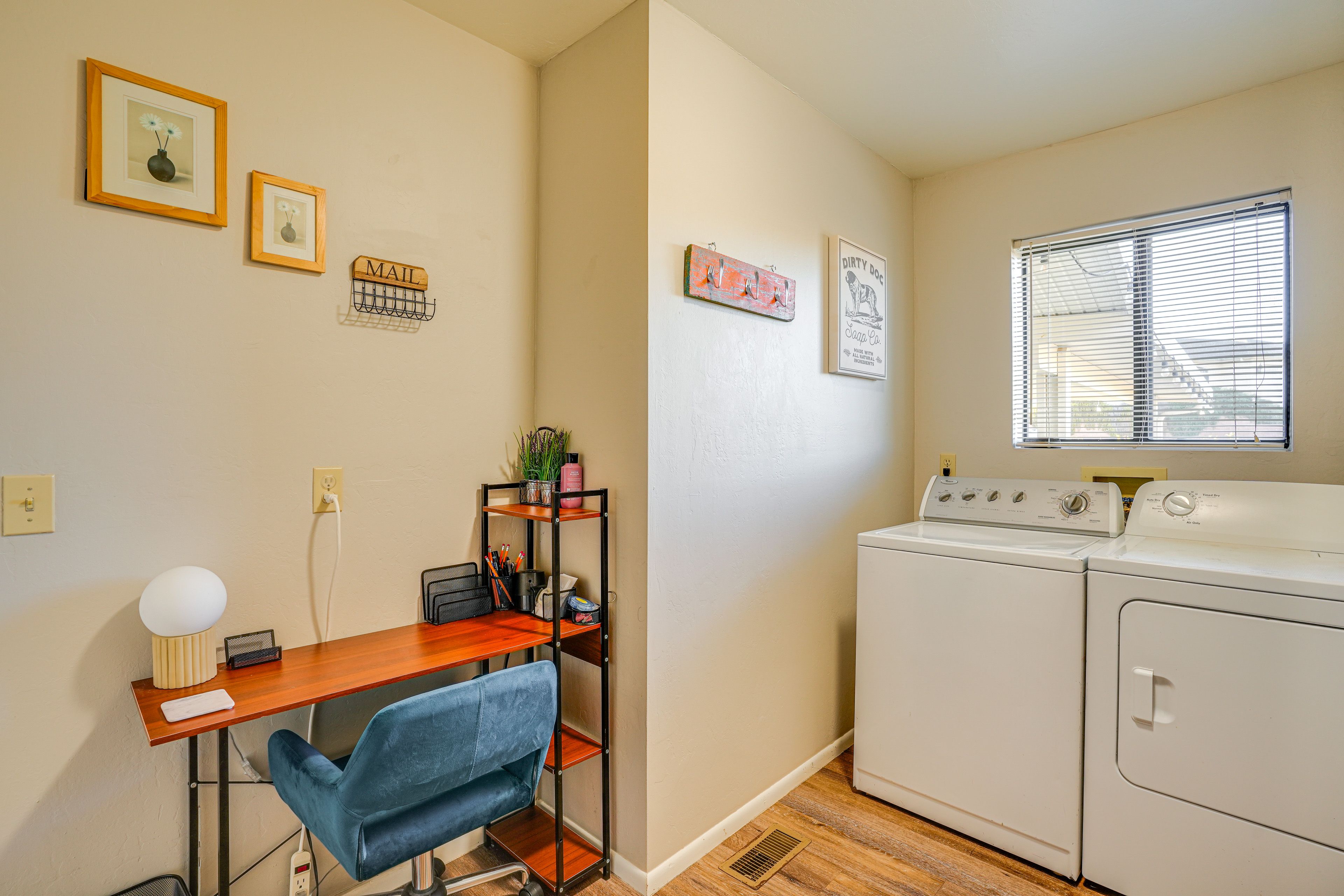 Private Workstation | Washer/Dryer