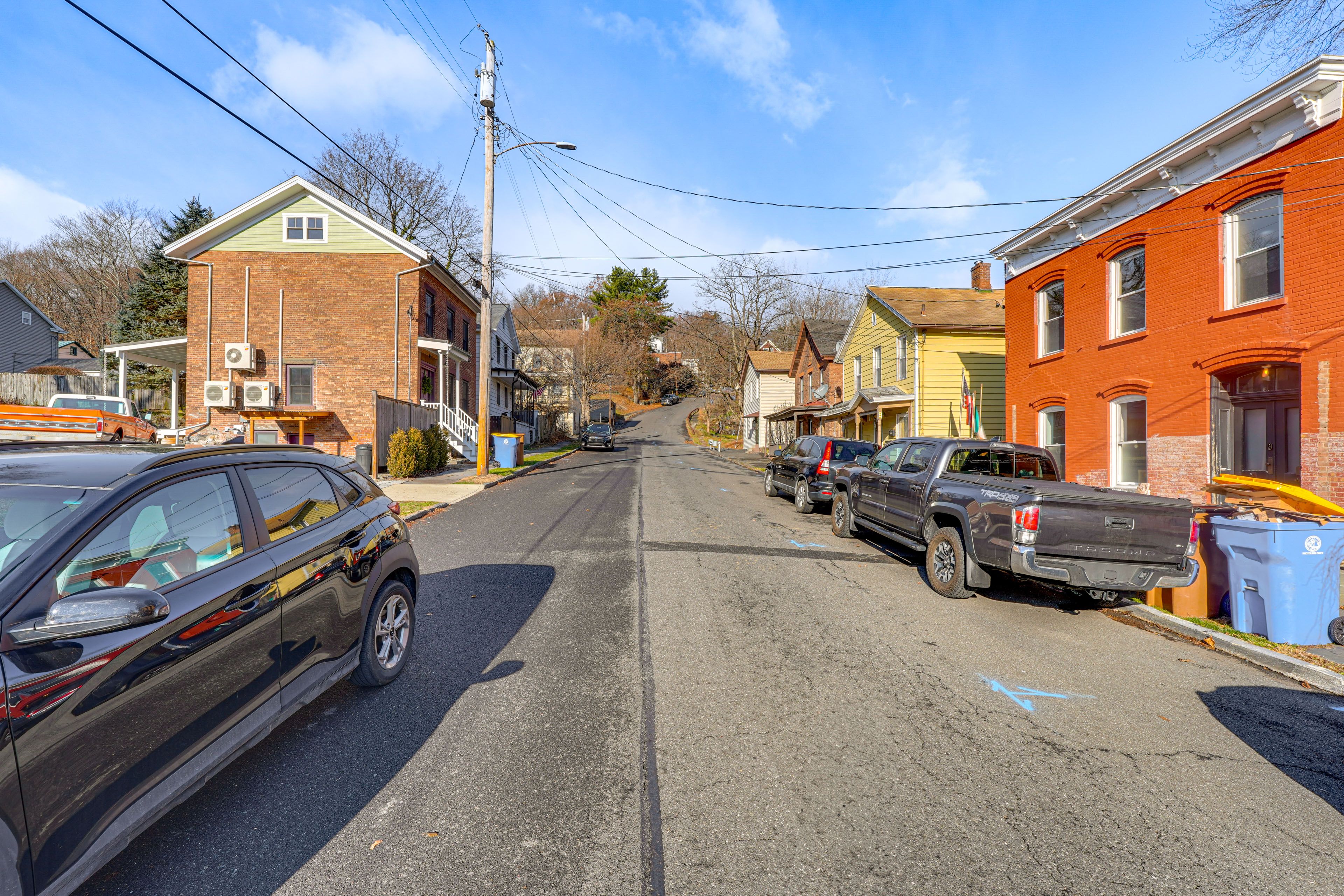 Surrounding Neighborhood